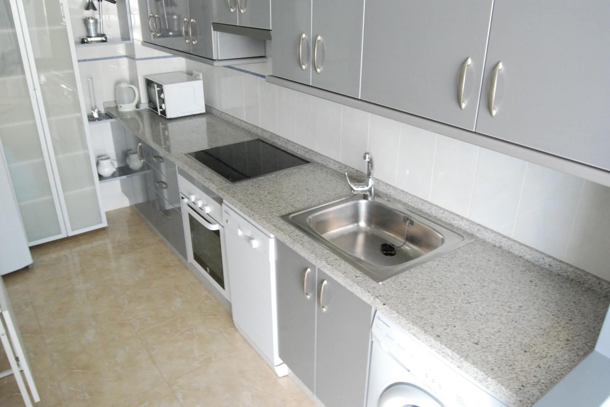 Carabeo 50 Apartment by Casasol-Cuisine