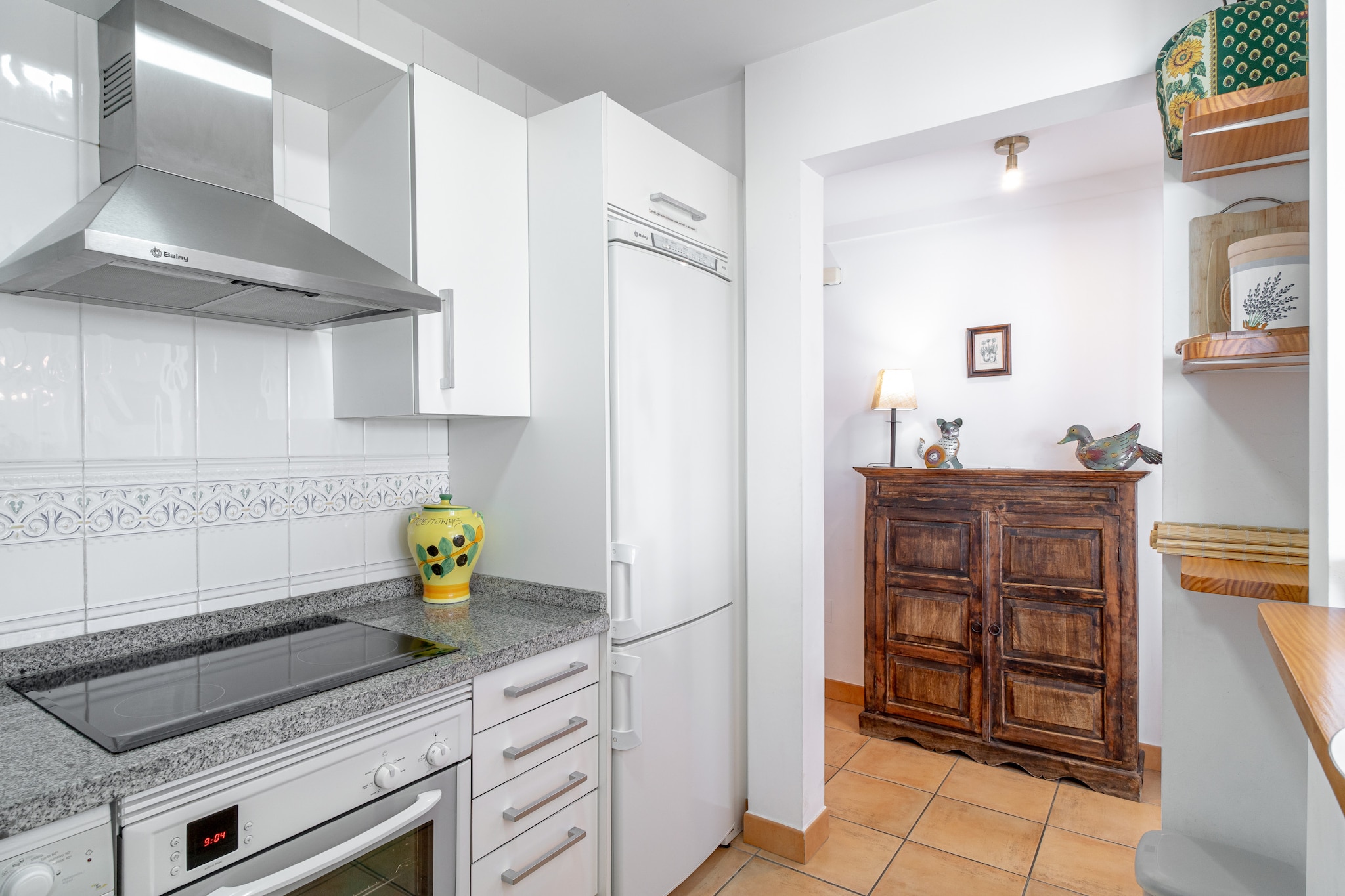 Tamango Hill Alcazaba B by Casasol-Cuisine
