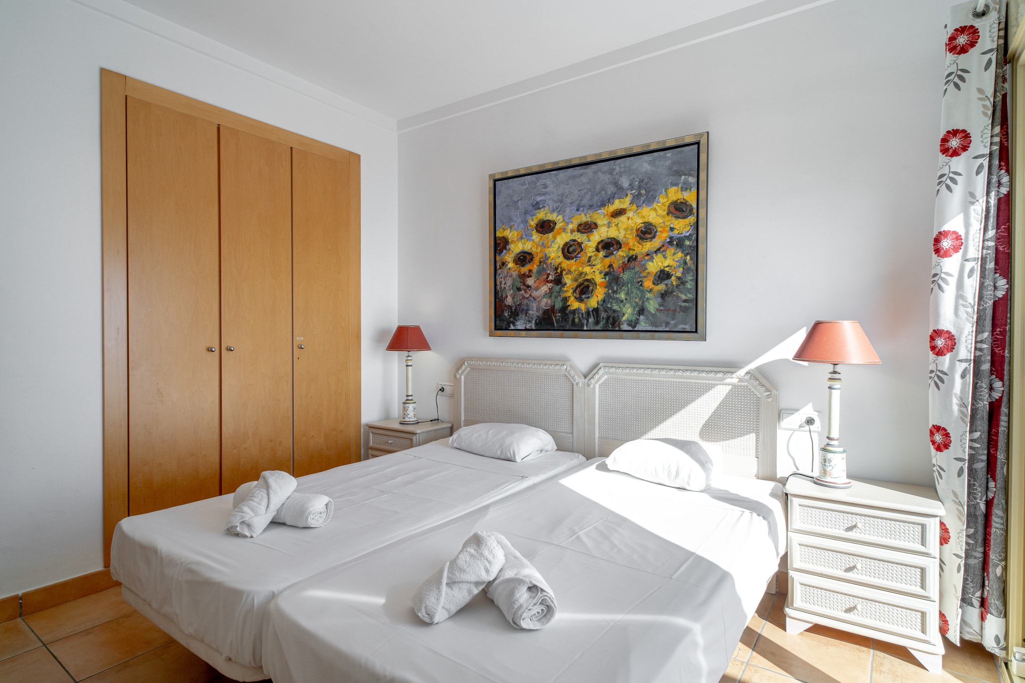 Tamango Hill Alcazaba B by Casasol-Chambre