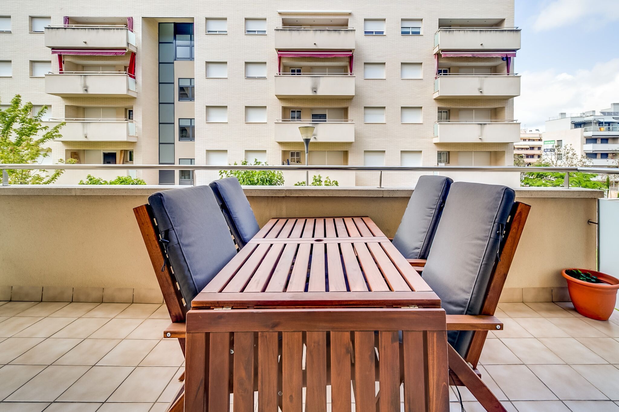 Vivalidays Alicia - Fenals - LLoret de-Terrassenbalkon