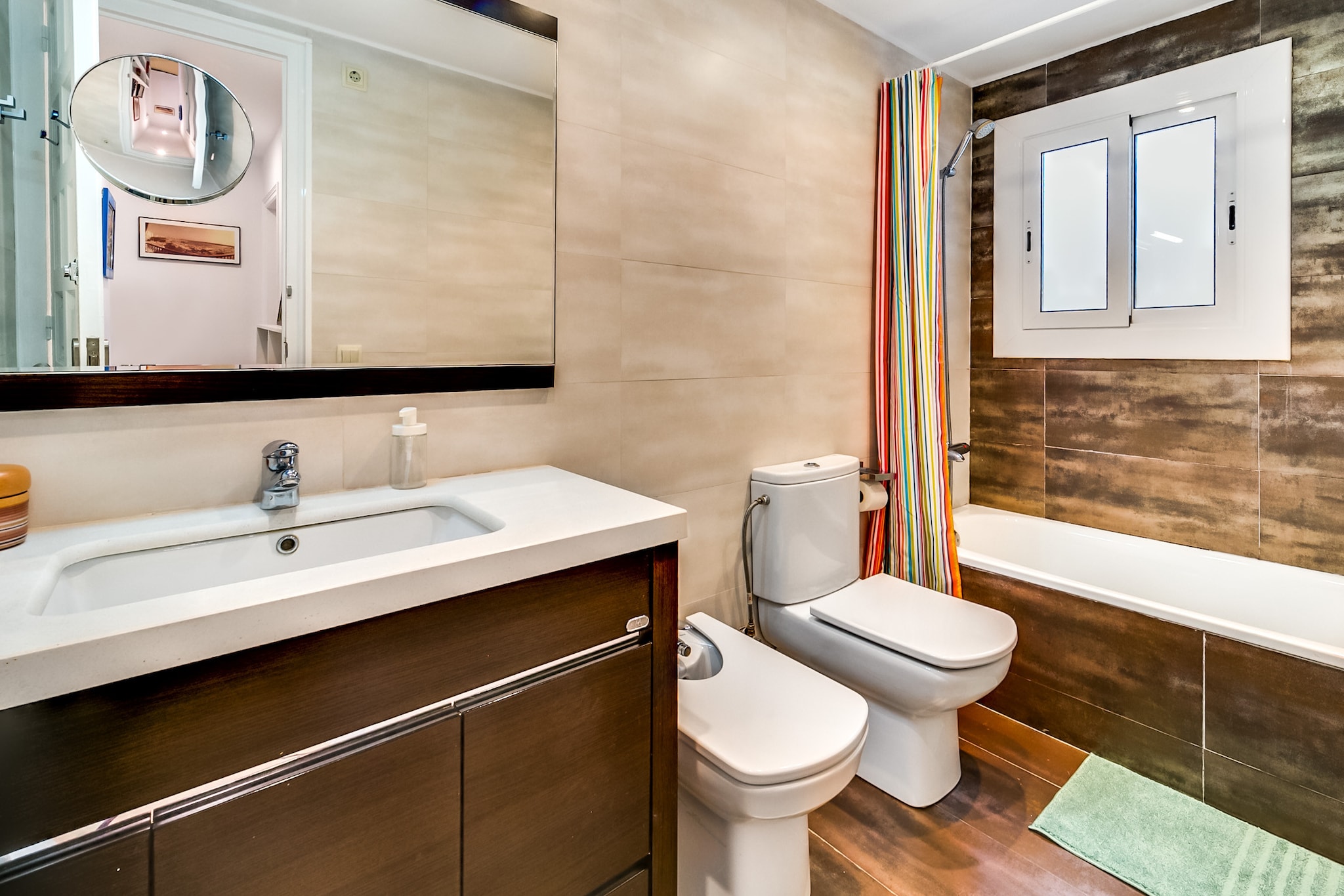 Vivalidays Es Blau -Blanes- Costa Brava-Badezimmer