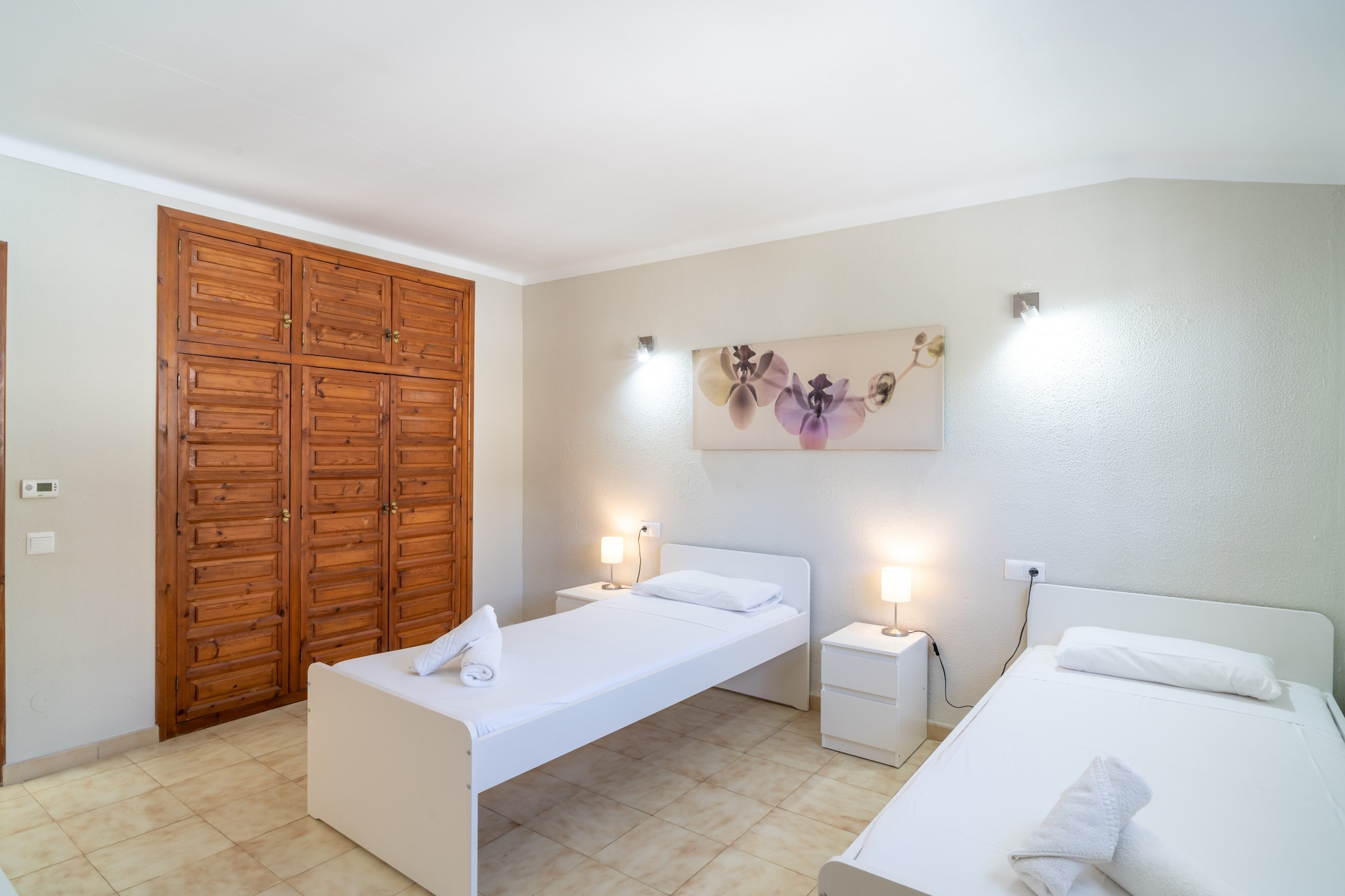 Villa Kenny Private Pool by Casasol-Schlafzimmer