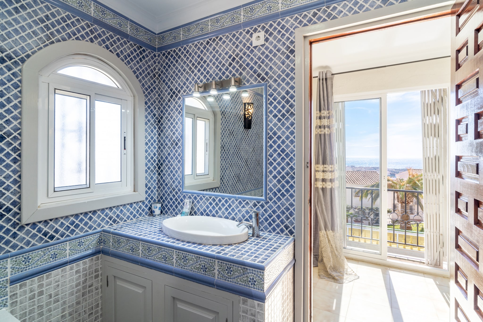 Villa Kenny Private Pool by Casasol-Badezimmer
