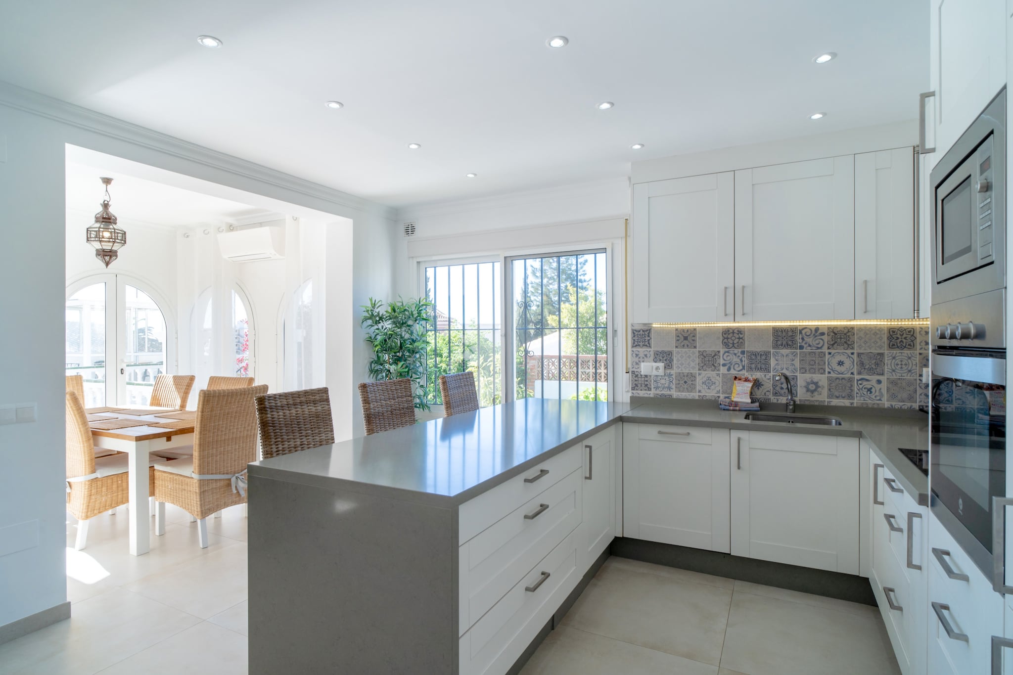 Villa Sandra Luxury Suite by Casasol-Küche
