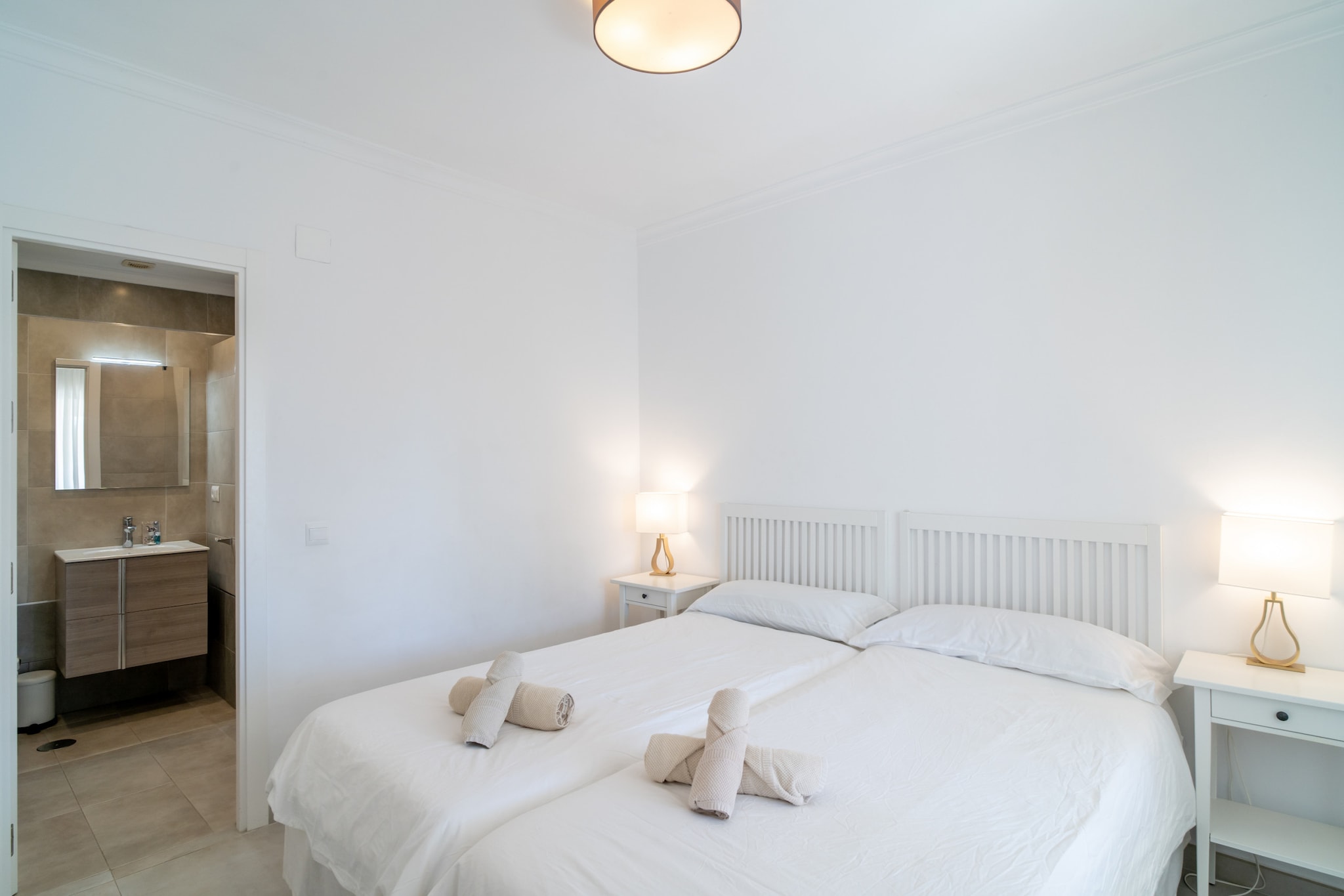 Villa Sandra Luxury Suite by Casasol-Schlafzimmer