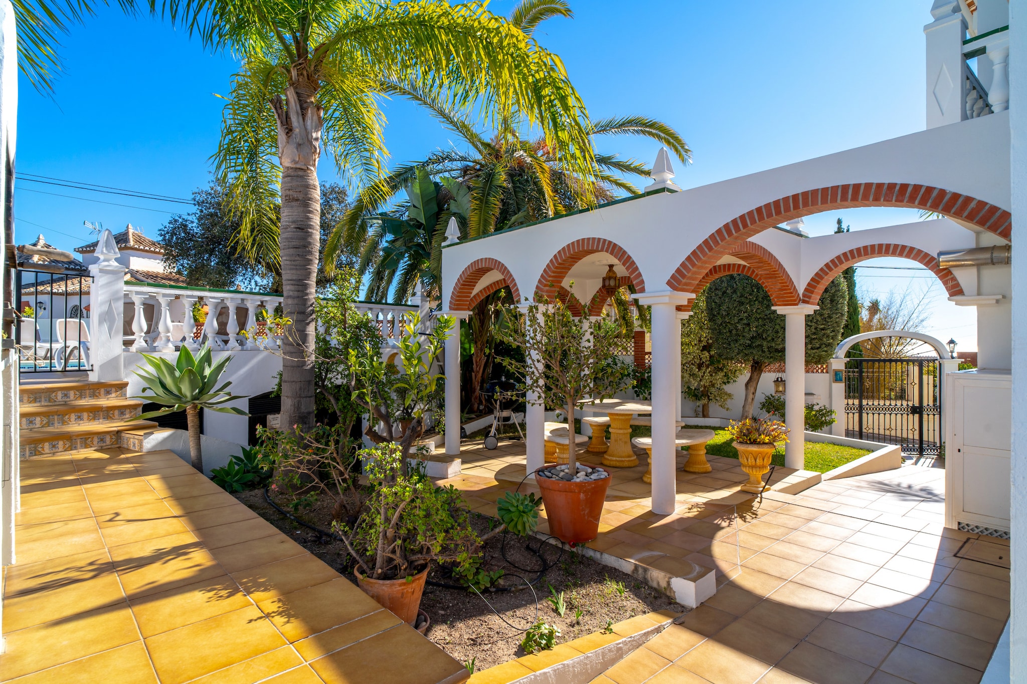 Villa Sandra Luxury Suite by Casasol-Außenbereich