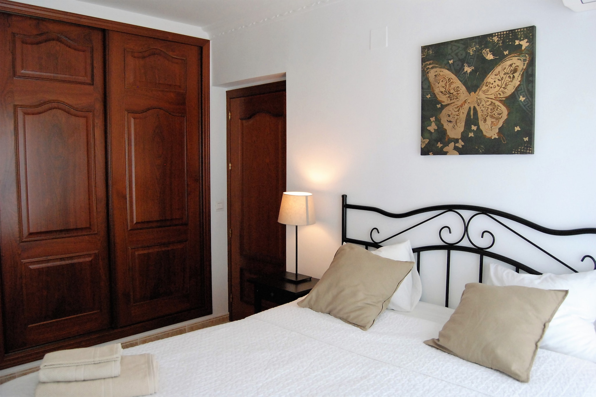 Villa Sandra Top Floor Escape by Casasol-Schlafzimmer