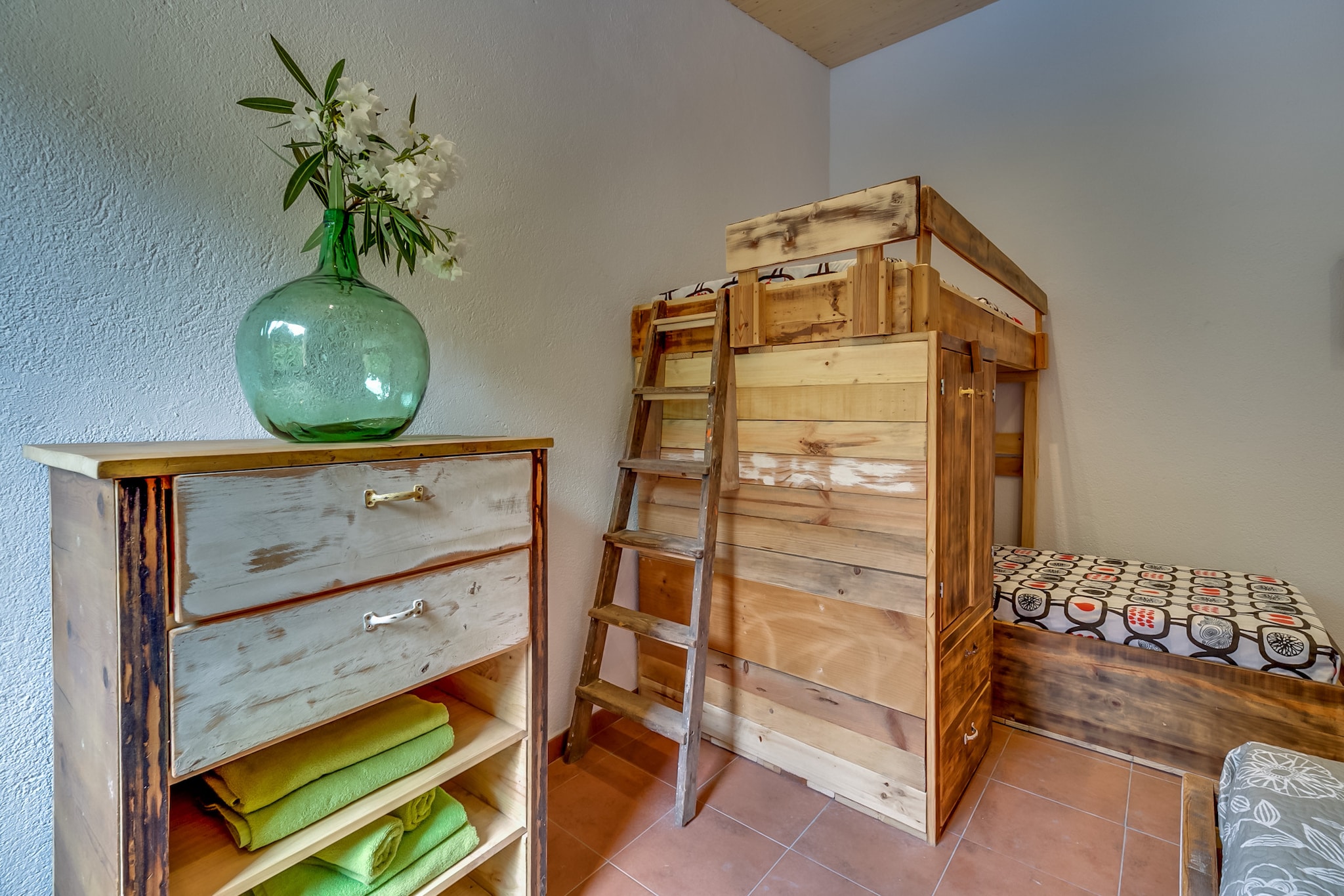 Vivalidays Villa Can Palomo-Chambre