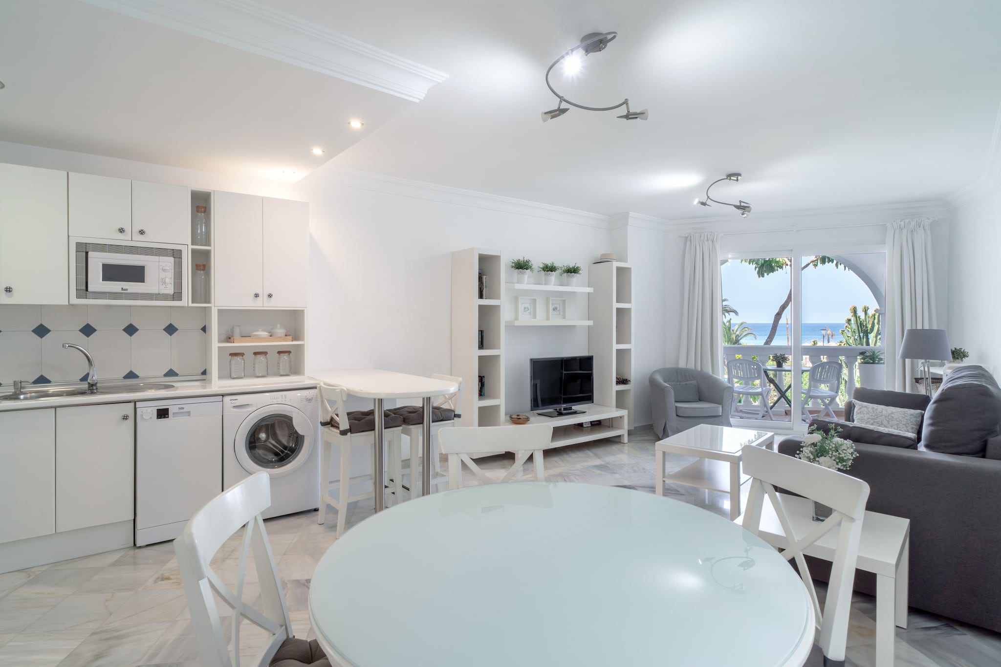 Stella Maris Beachfront B by Casasol-Esszimmer