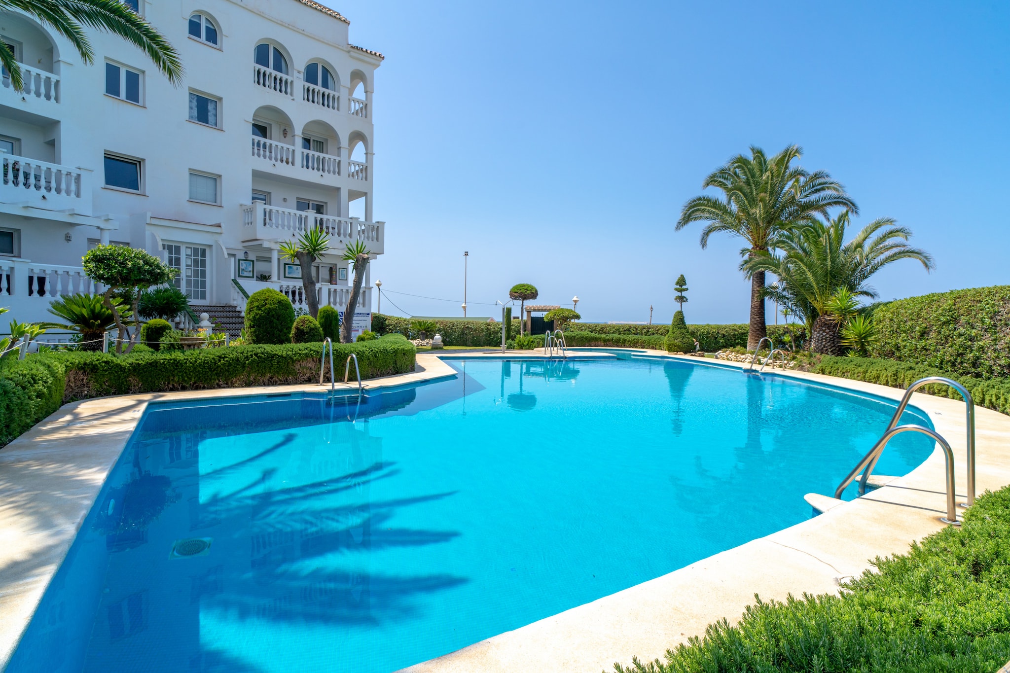Stella Maris Beachfront B by Casasol-Schwimmbad