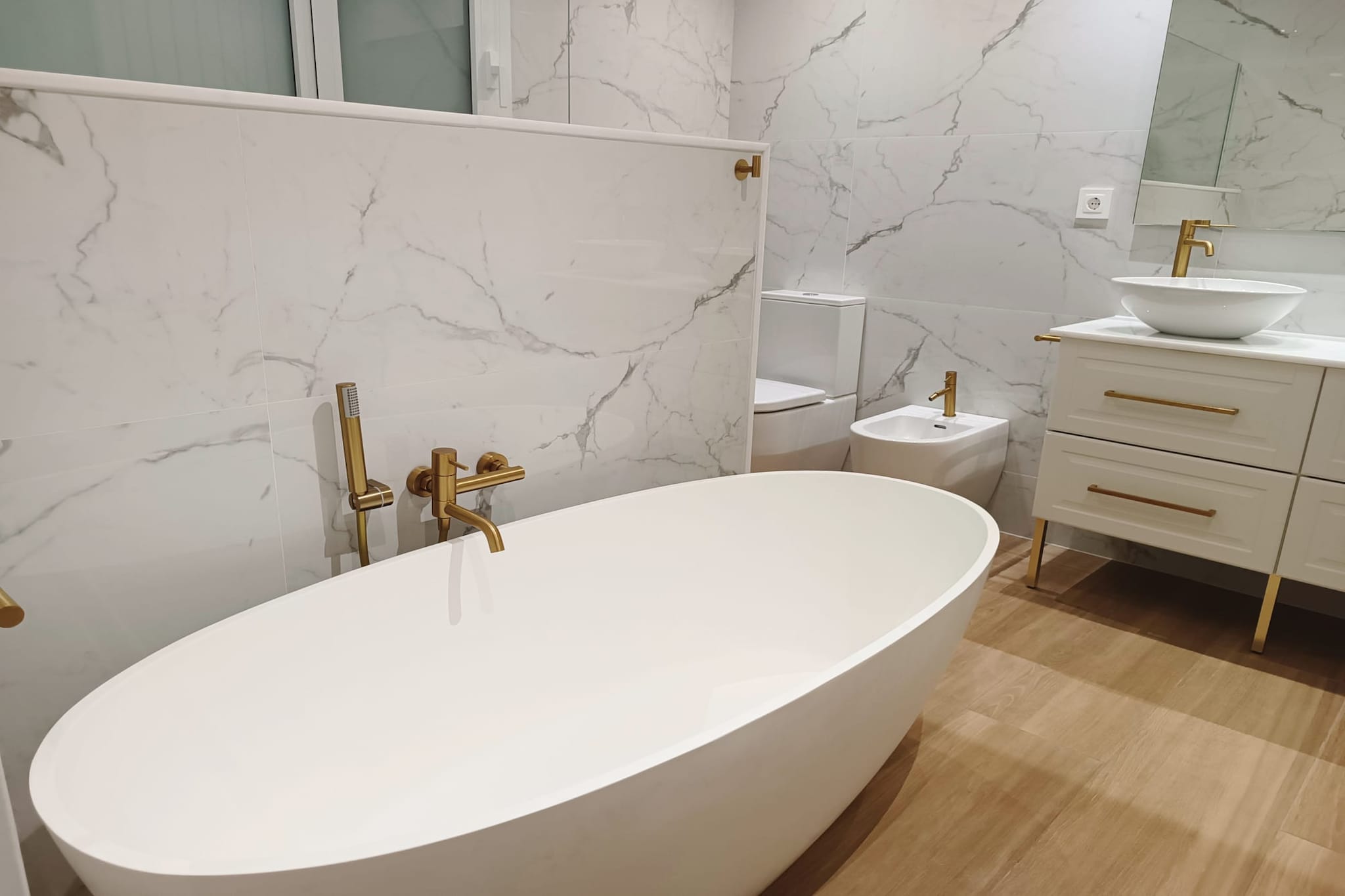 Vivalidays Villa Kiros-Badezimmer