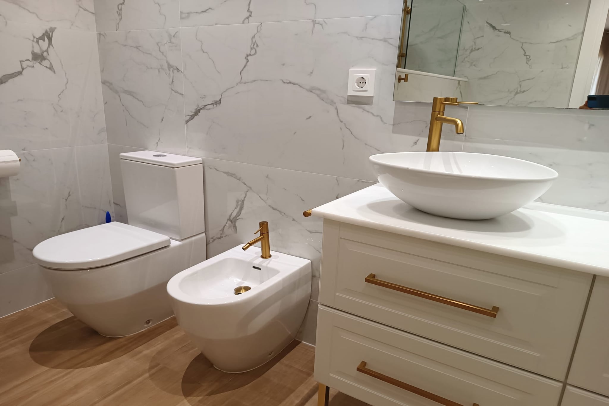 Vivalidays Villa Kiros-Badezimmer