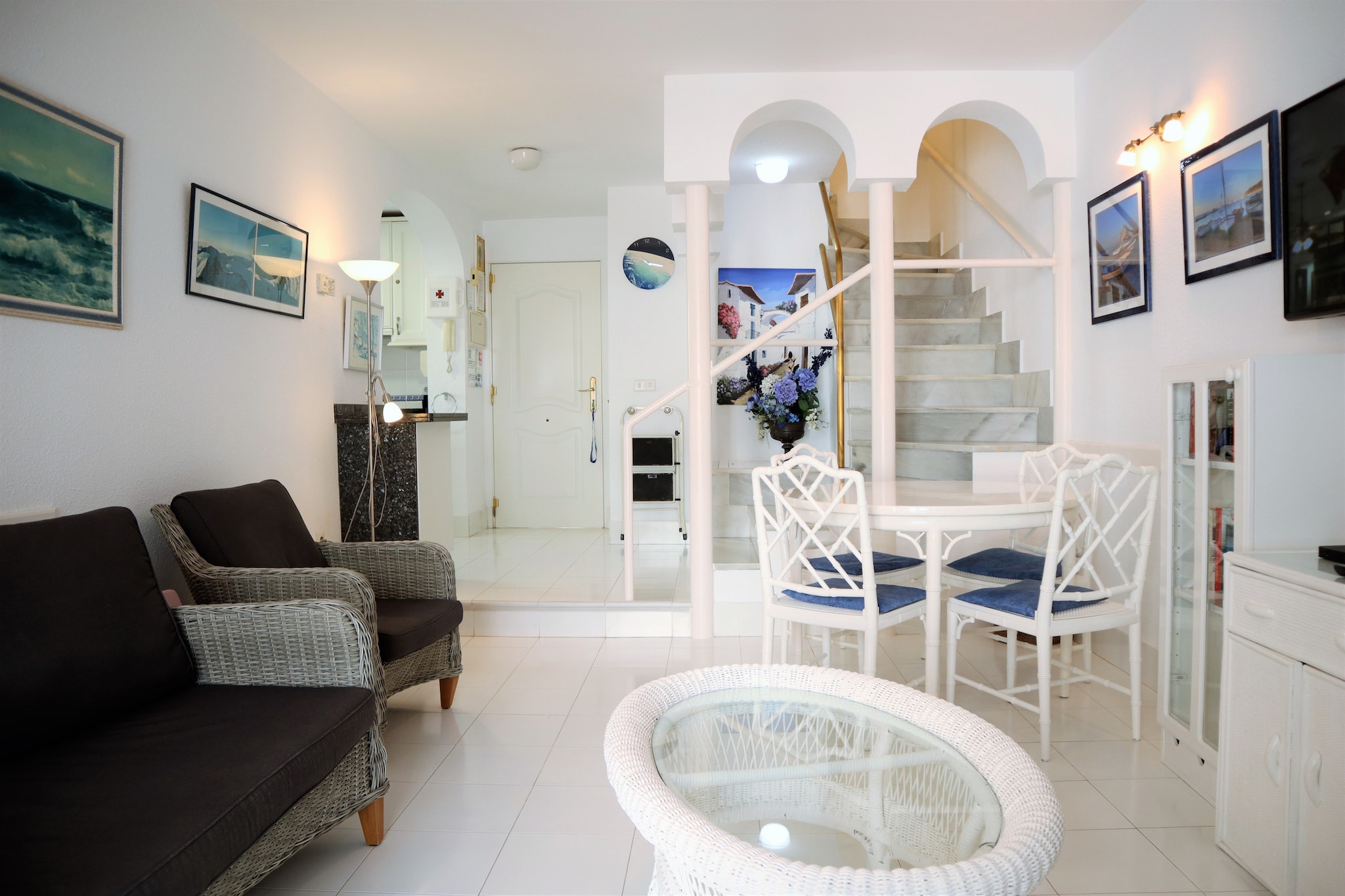 Los Pinos 29 Villas by Casasol-Wohnzimmer