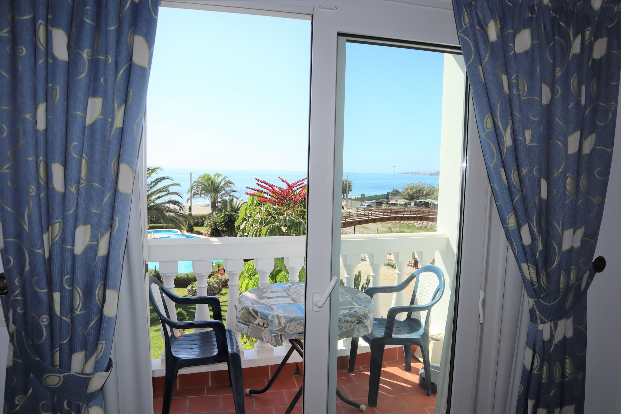 Stella Maris Beachfront 1B by Casasol-Außenbereich