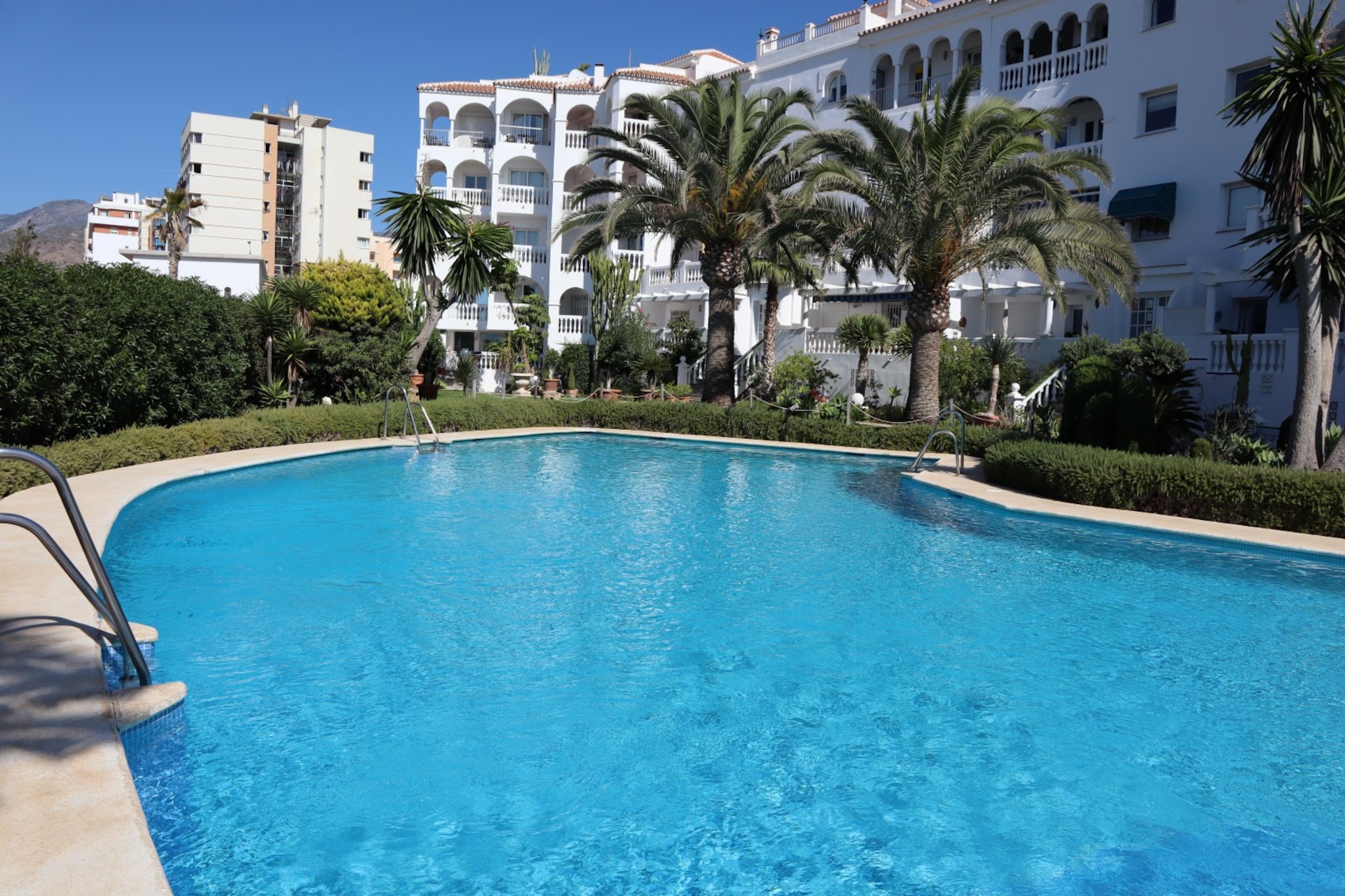 Stella Maris Beachfront 1B by Casasol-Schwimmbad