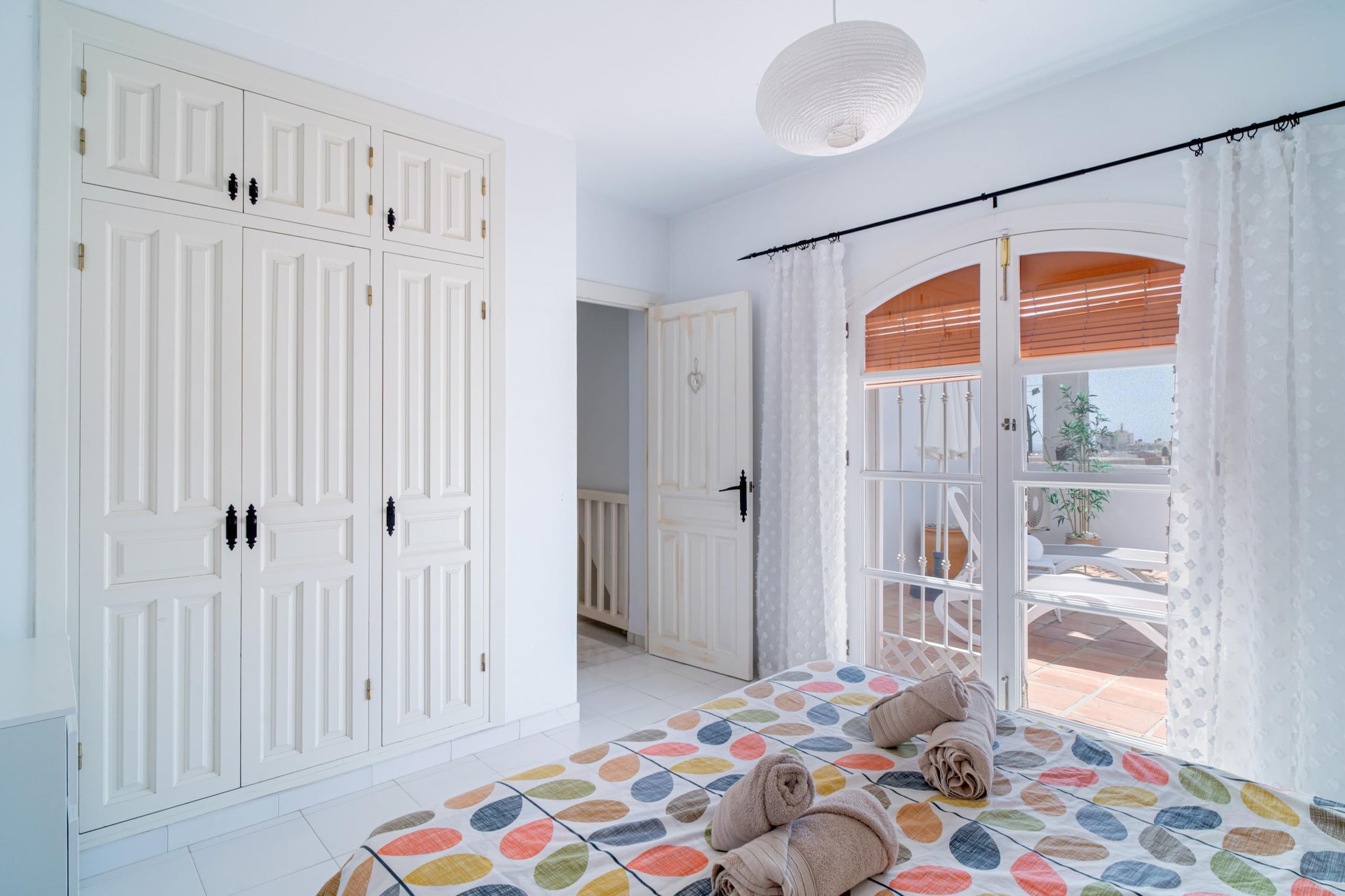 Casa Corazon Burriana by Casasol-Schlafzimmer