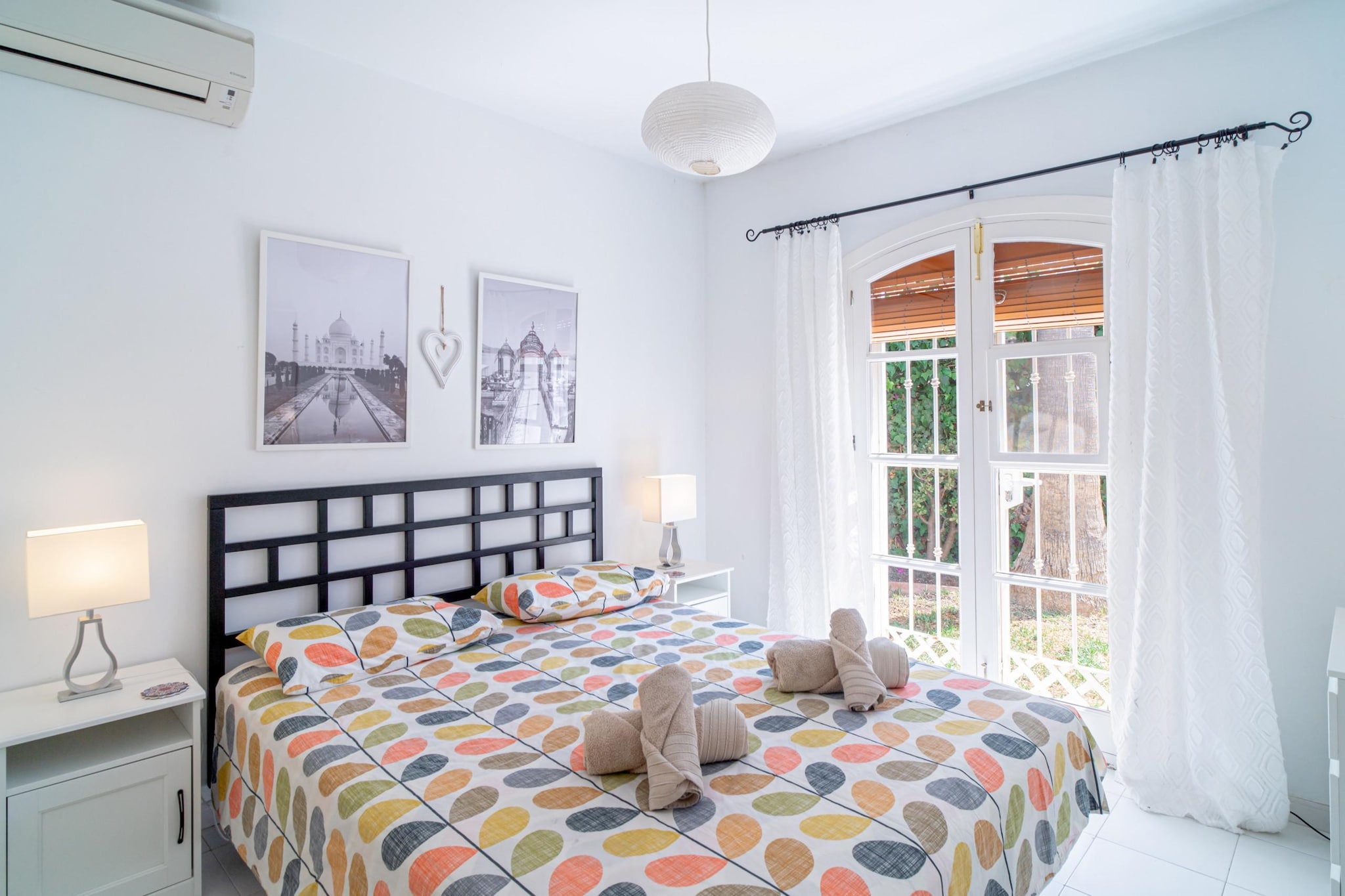 Casa Corazon Burriana by Casasol-Schlafzimmer