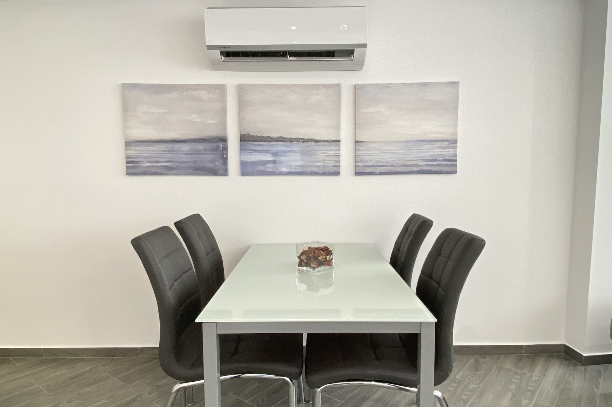 Apartamento Centro Life by Casasol-Dining room