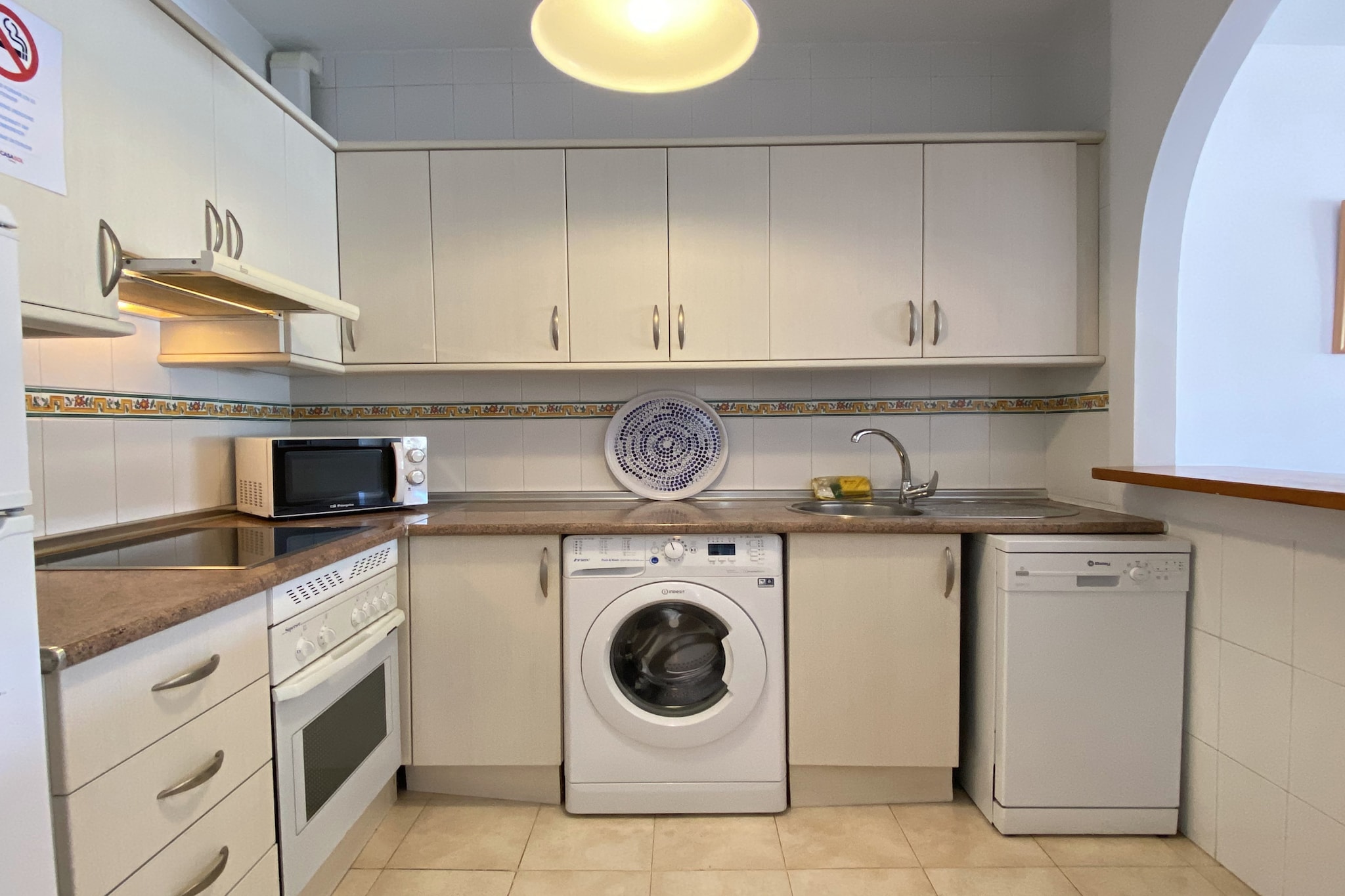 Mediterraneo 20E by Casasol-Kitchen