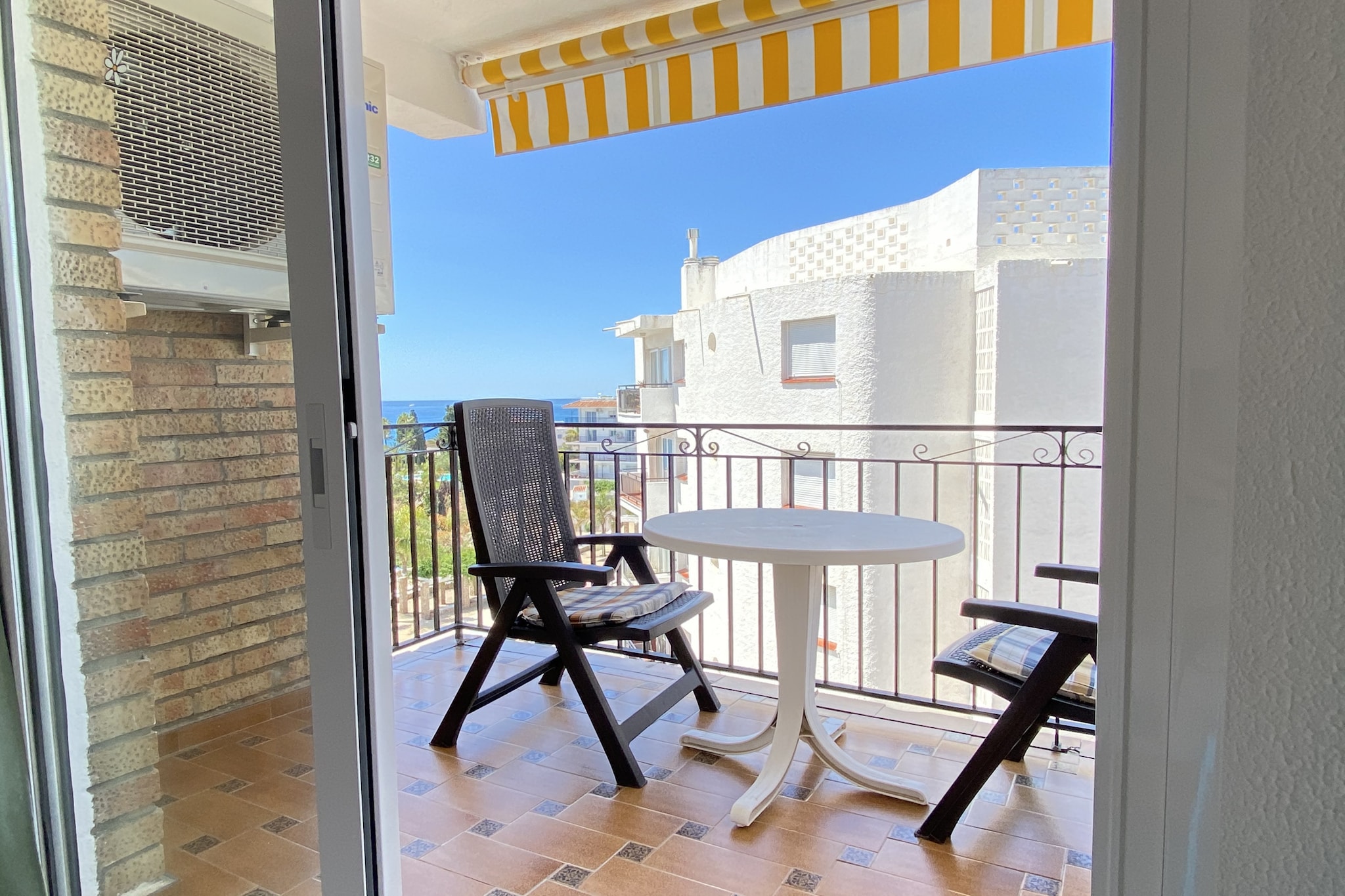 Bahia 46 Apartments by Casasol-Terrace balcony