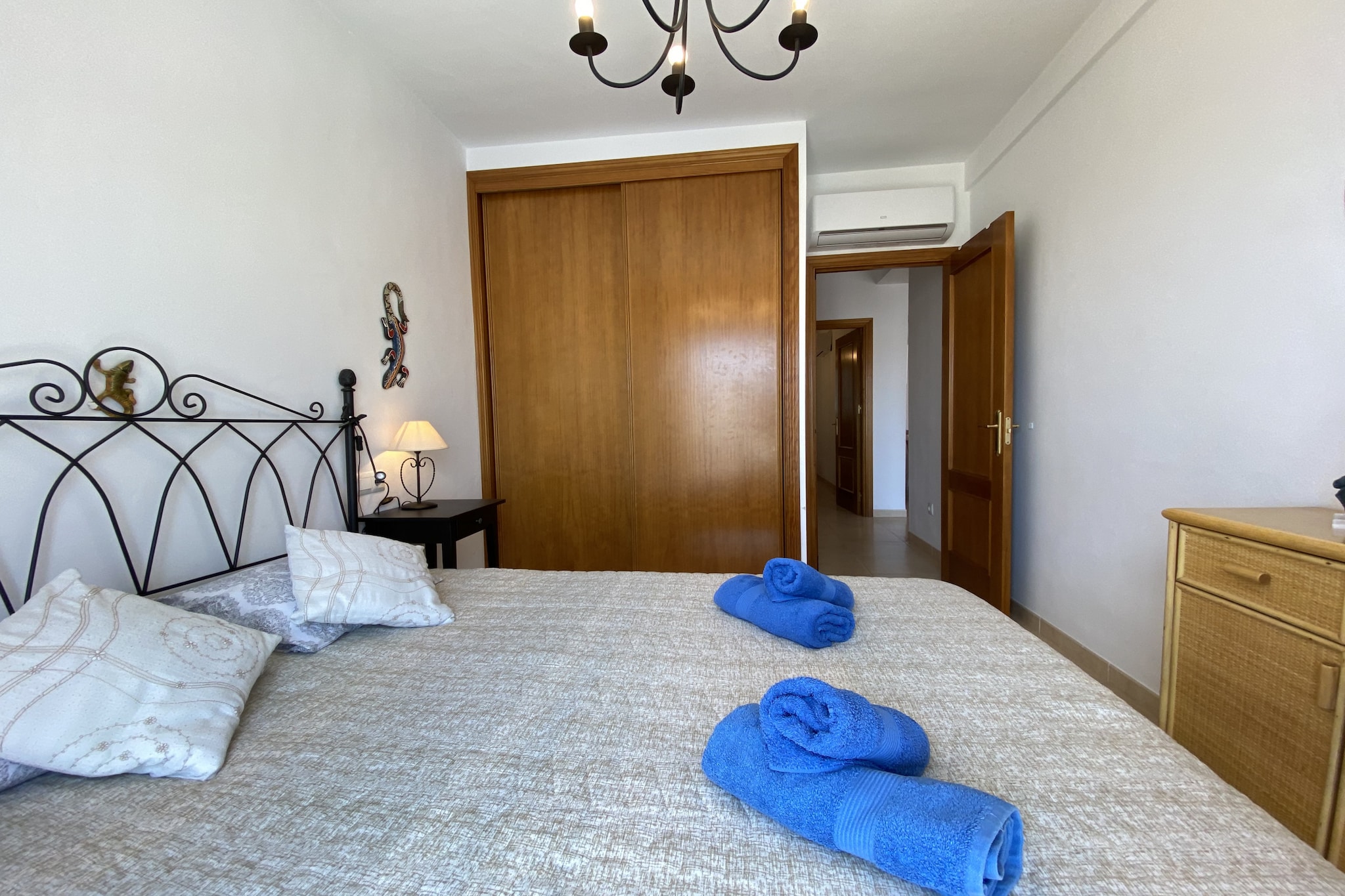 Chimenea Pinar 2 Apartment by Casasol-Bedroom