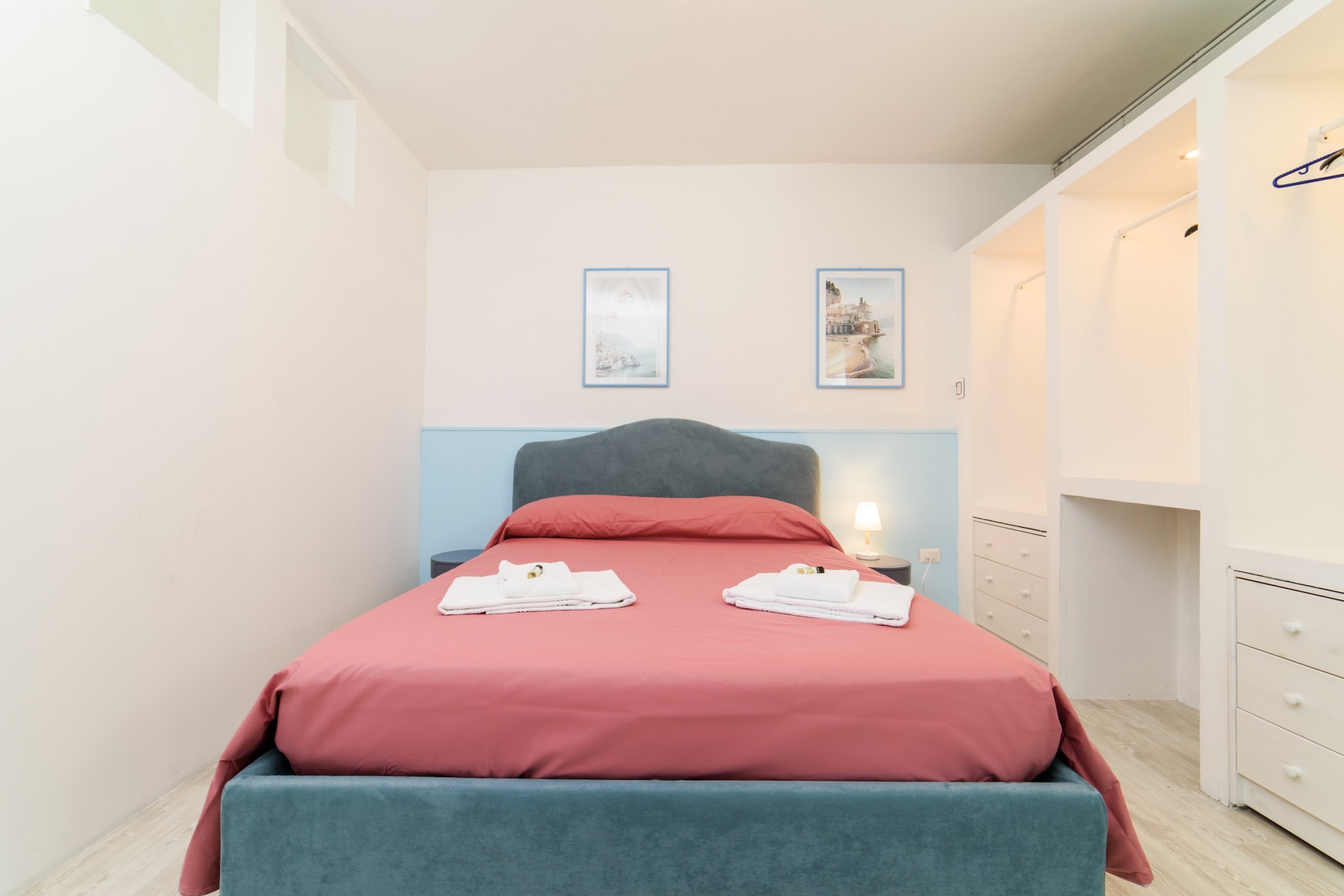 Villa Luisa  Jacuzzi and Pool-Bedroom