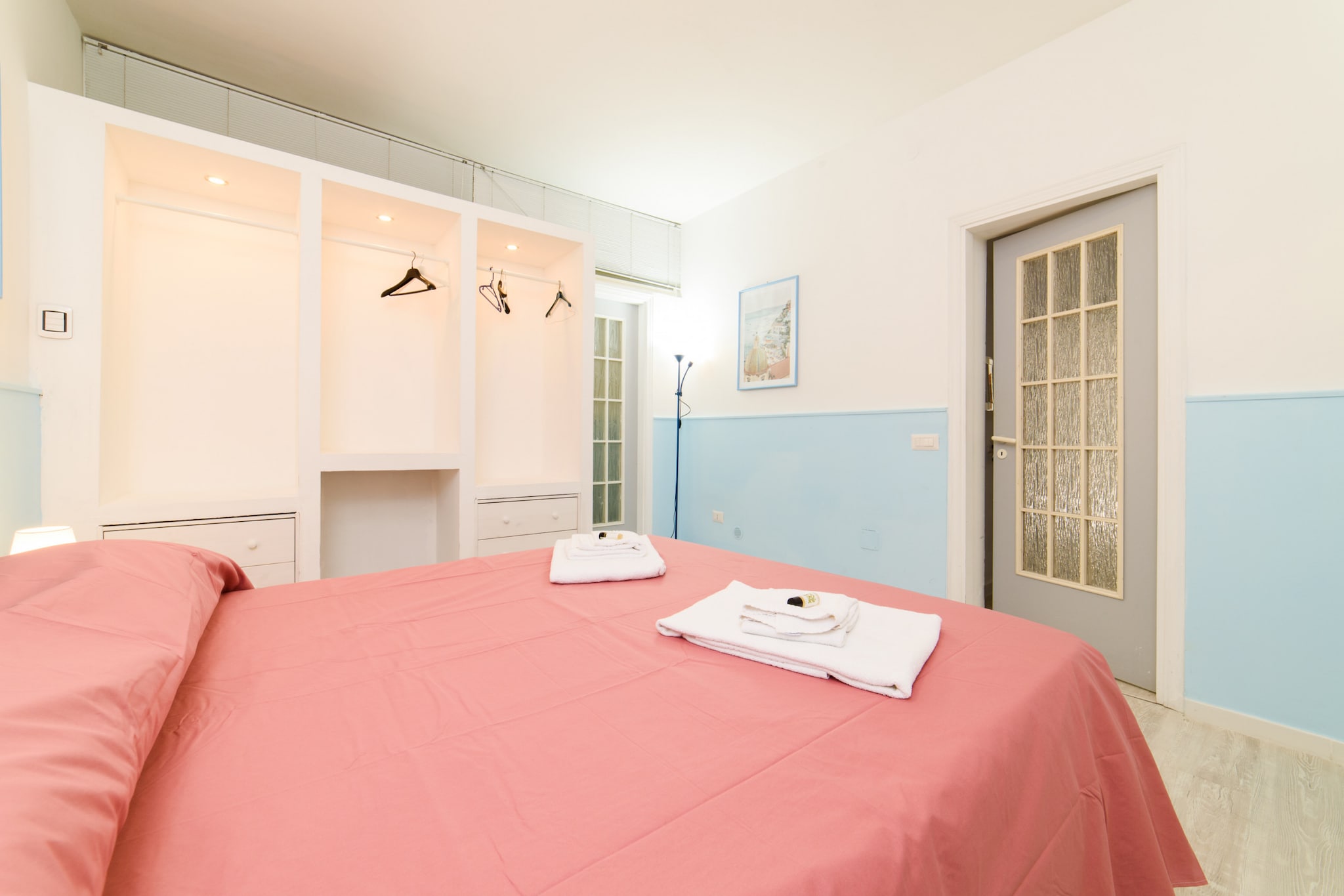 Villa Luisa  Jacuzzi and Pool-Bedroom