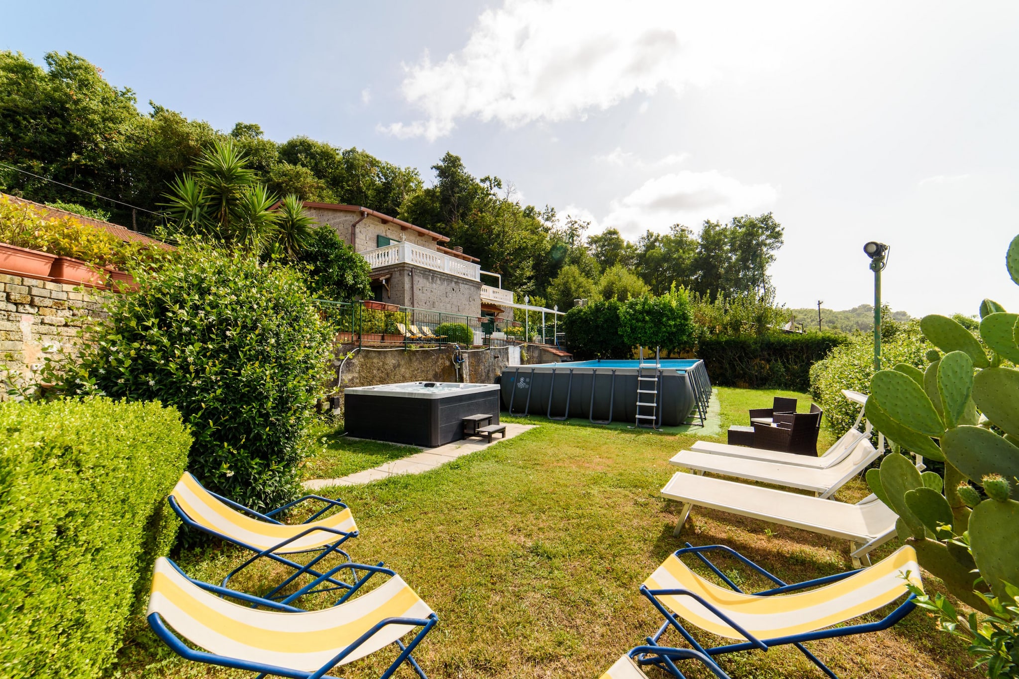 Villa Luisa  Jacuzzi and Pool-Outdoor