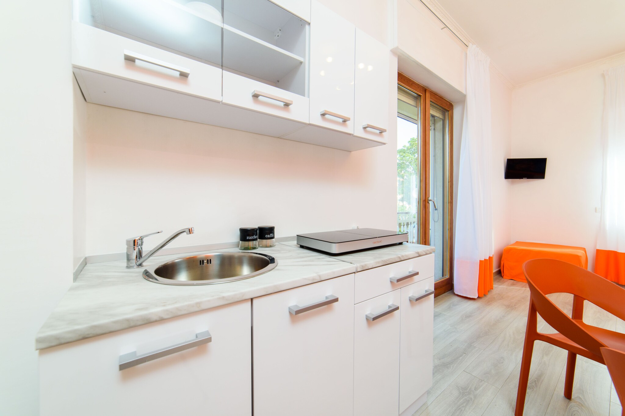 Casa Laura Orange