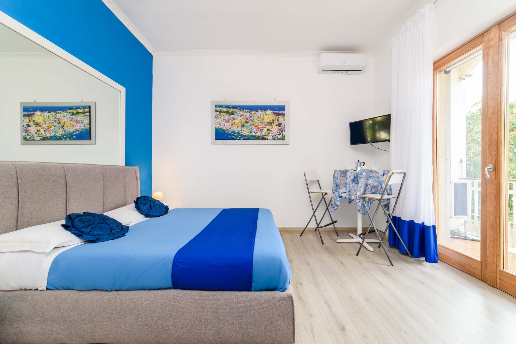 Casa Laura Blu-Bedroom