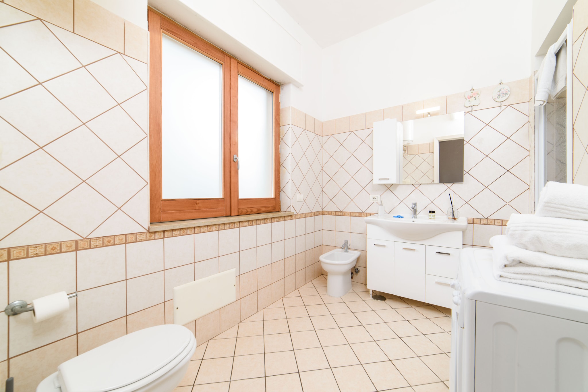 Casa Laura Blu-Bathroom