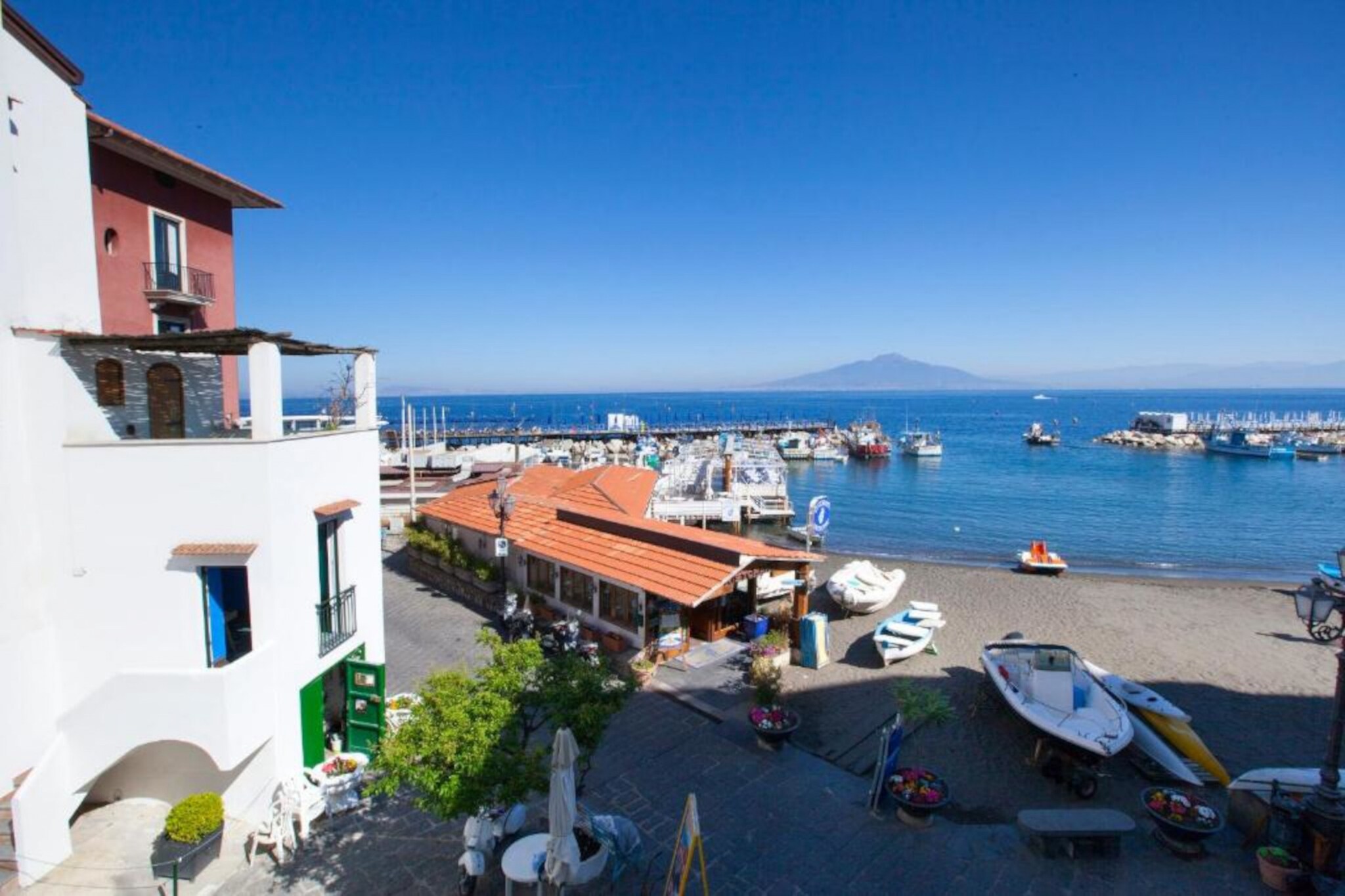 La Grotta Azzurra-Extérieur