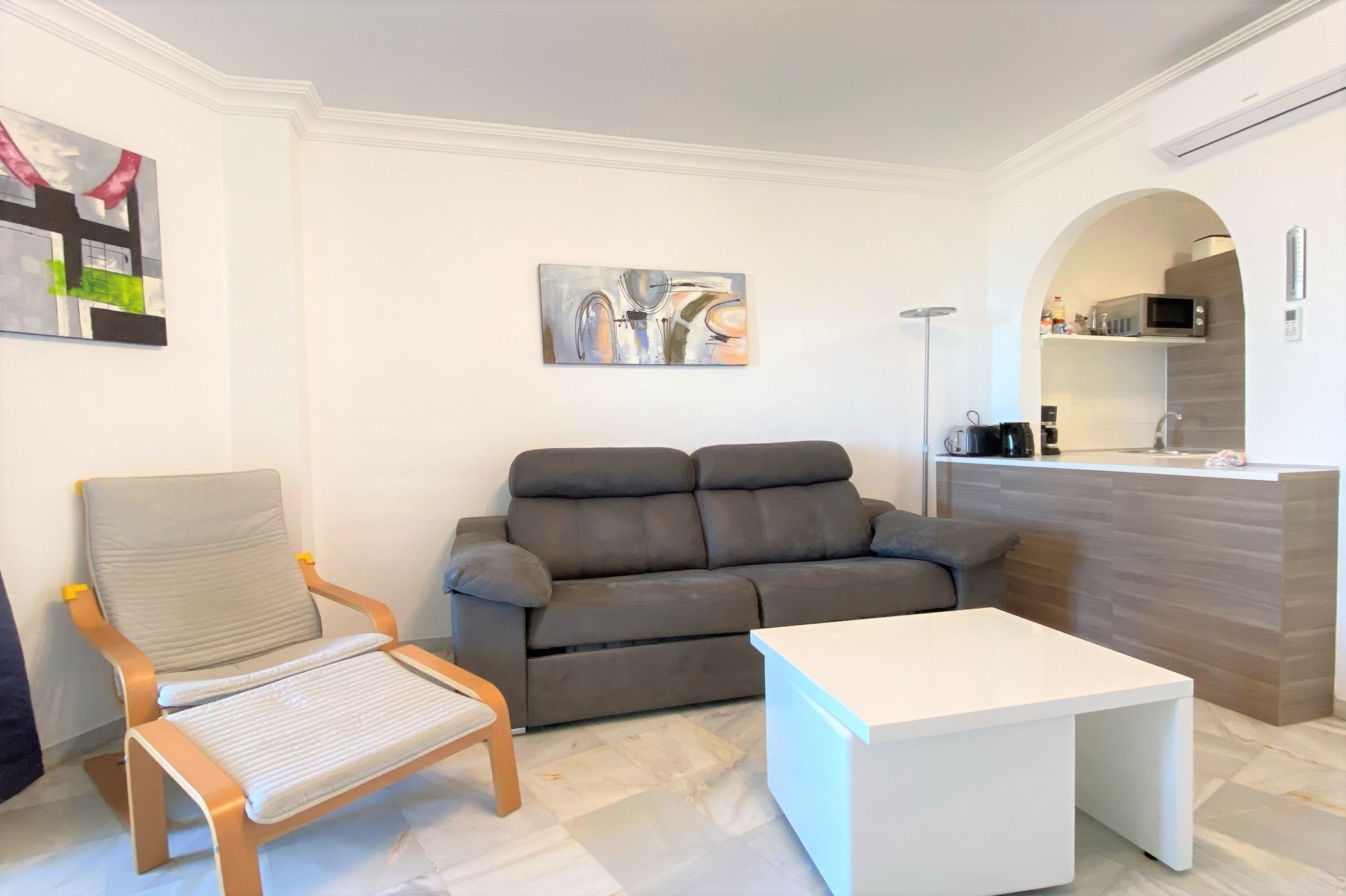 Stella Maris Beachfront 1A by Casasol-Living room