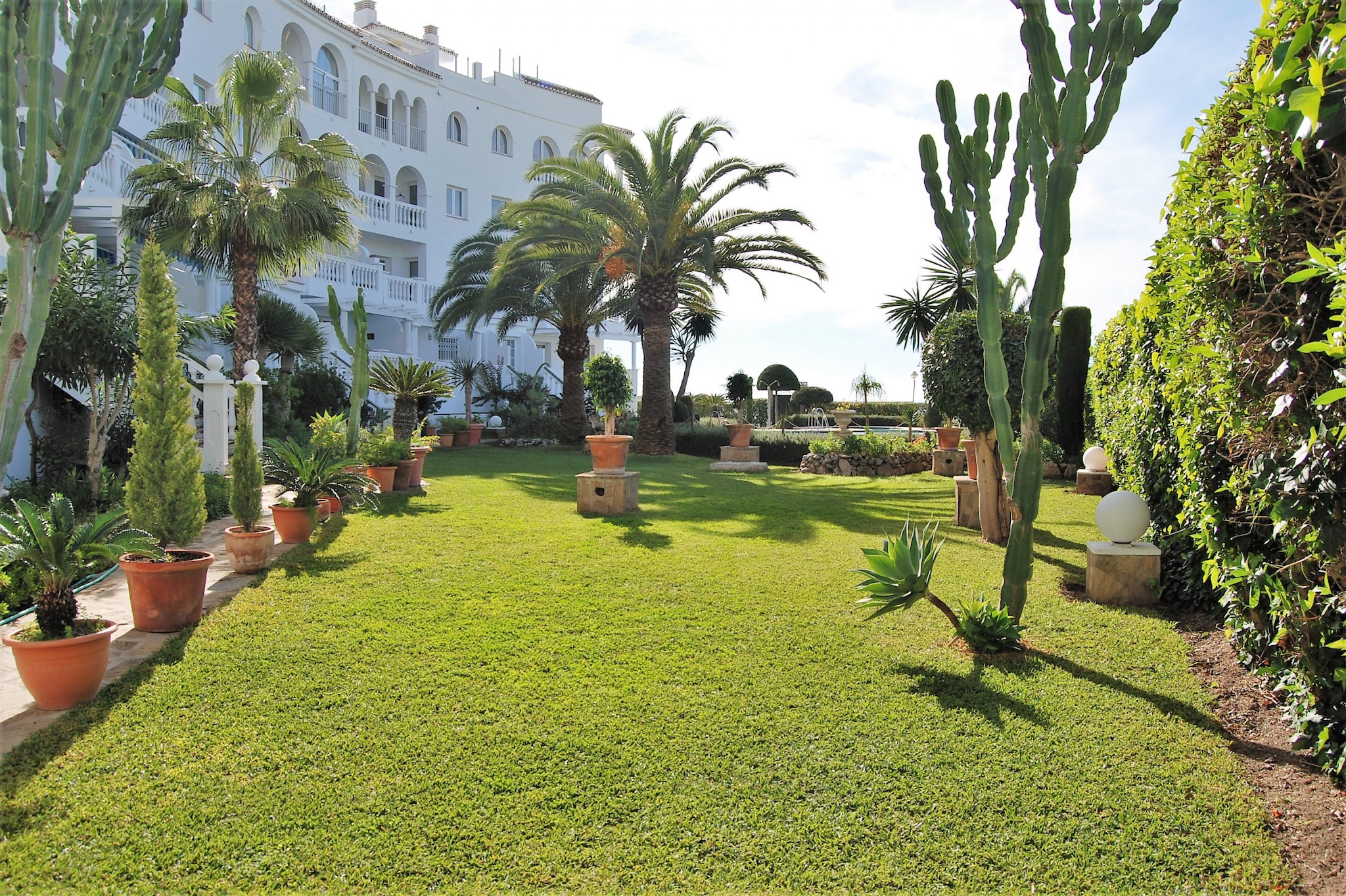 Stella Maris Beachfront 1A by Casasol-Gardens summer