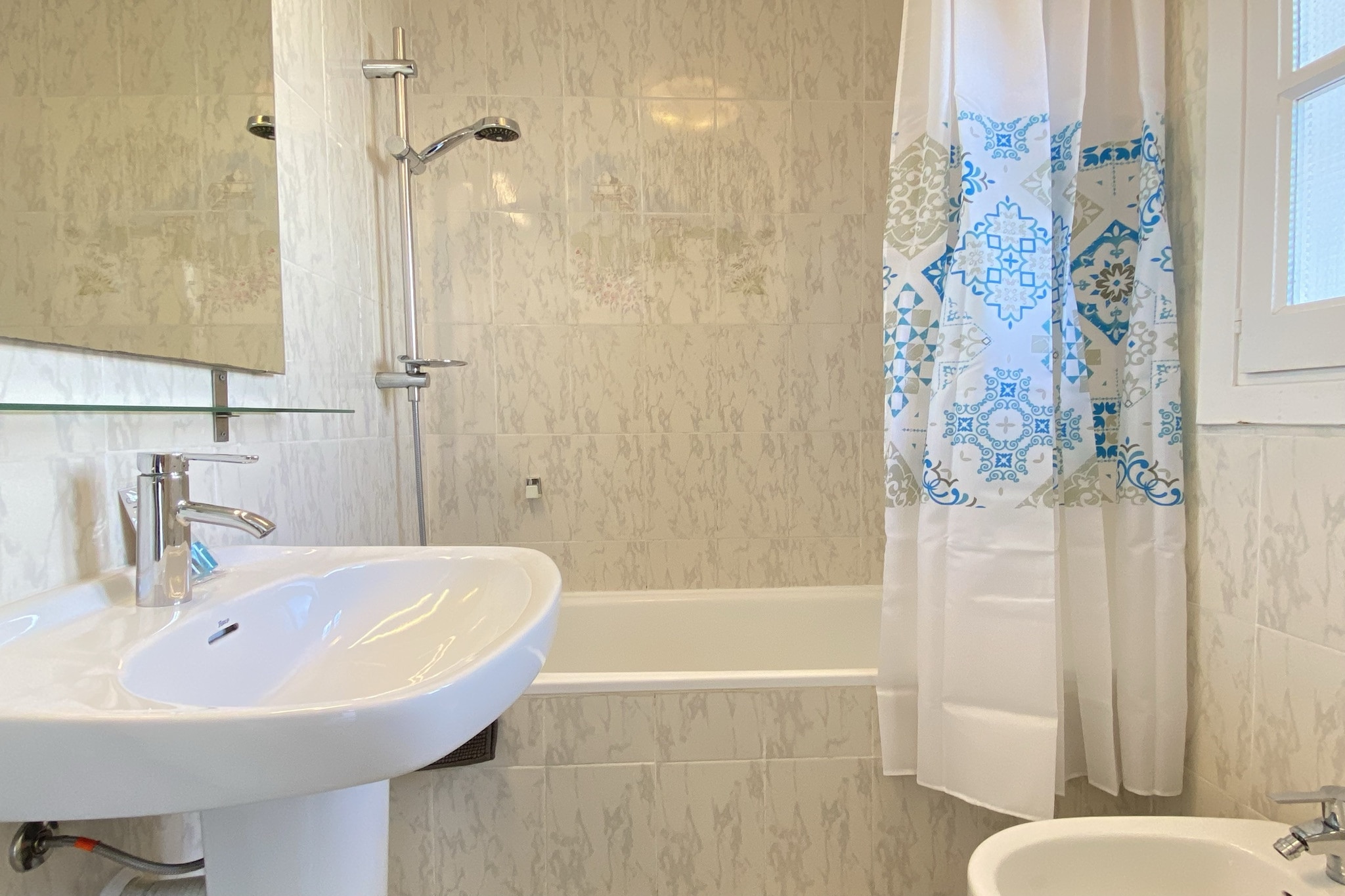 Verano Azul 32 by Casasol-Salle de bain