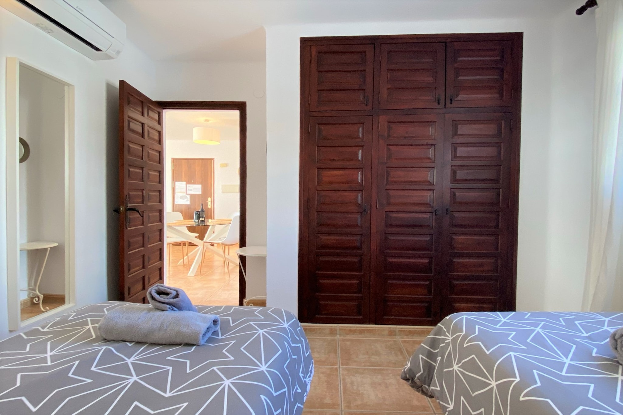 Capistrano Village Pueblo 15 by Casasol-Schlafzimmer