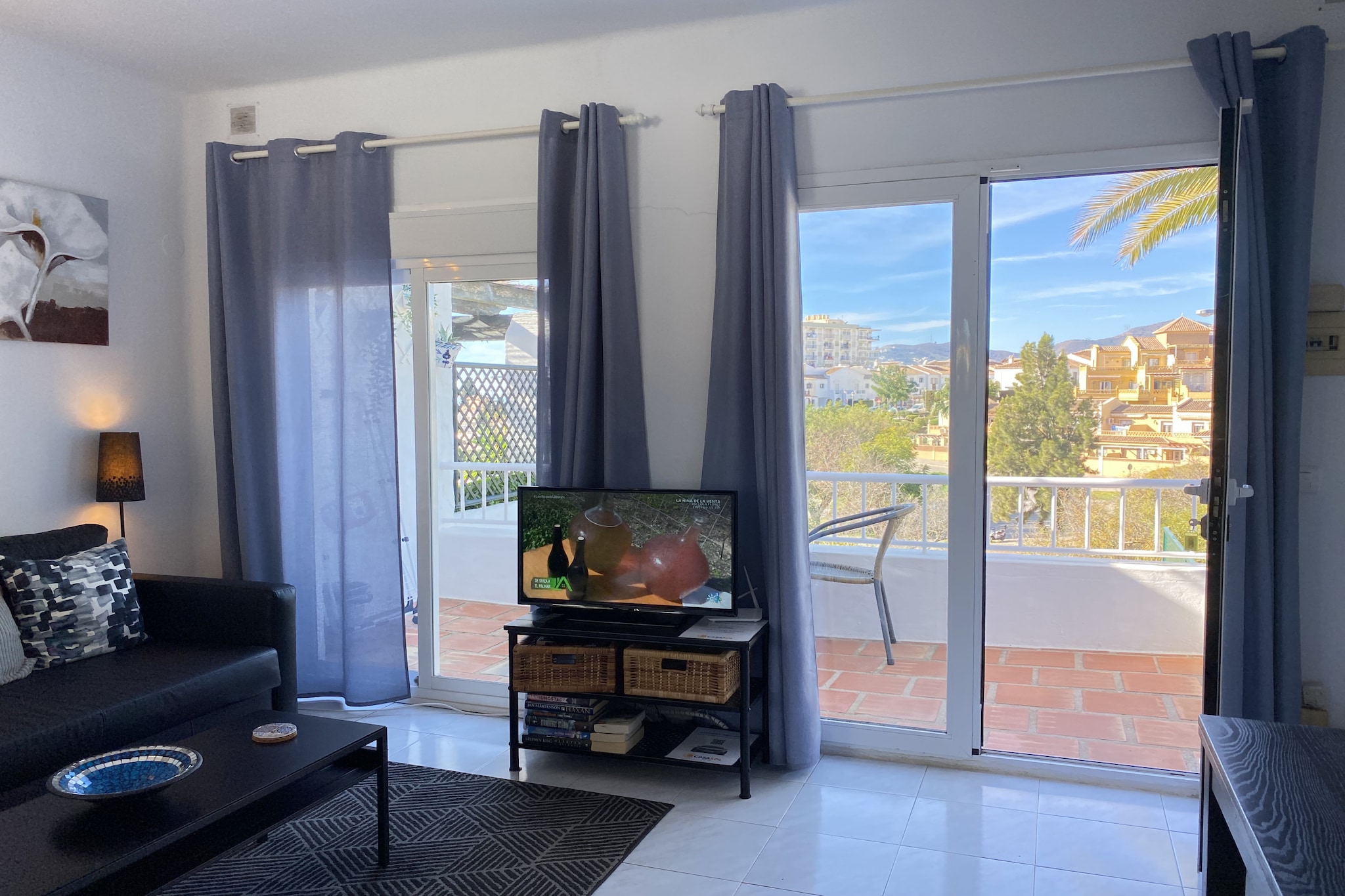 Paraiso Blanco 16A Apartments by Casasol-Living room