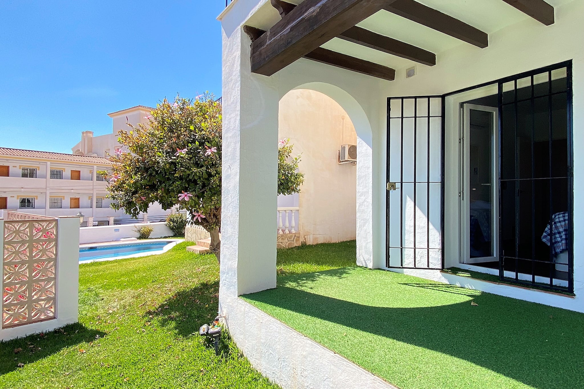 Villa Casa la Vida by Casasol