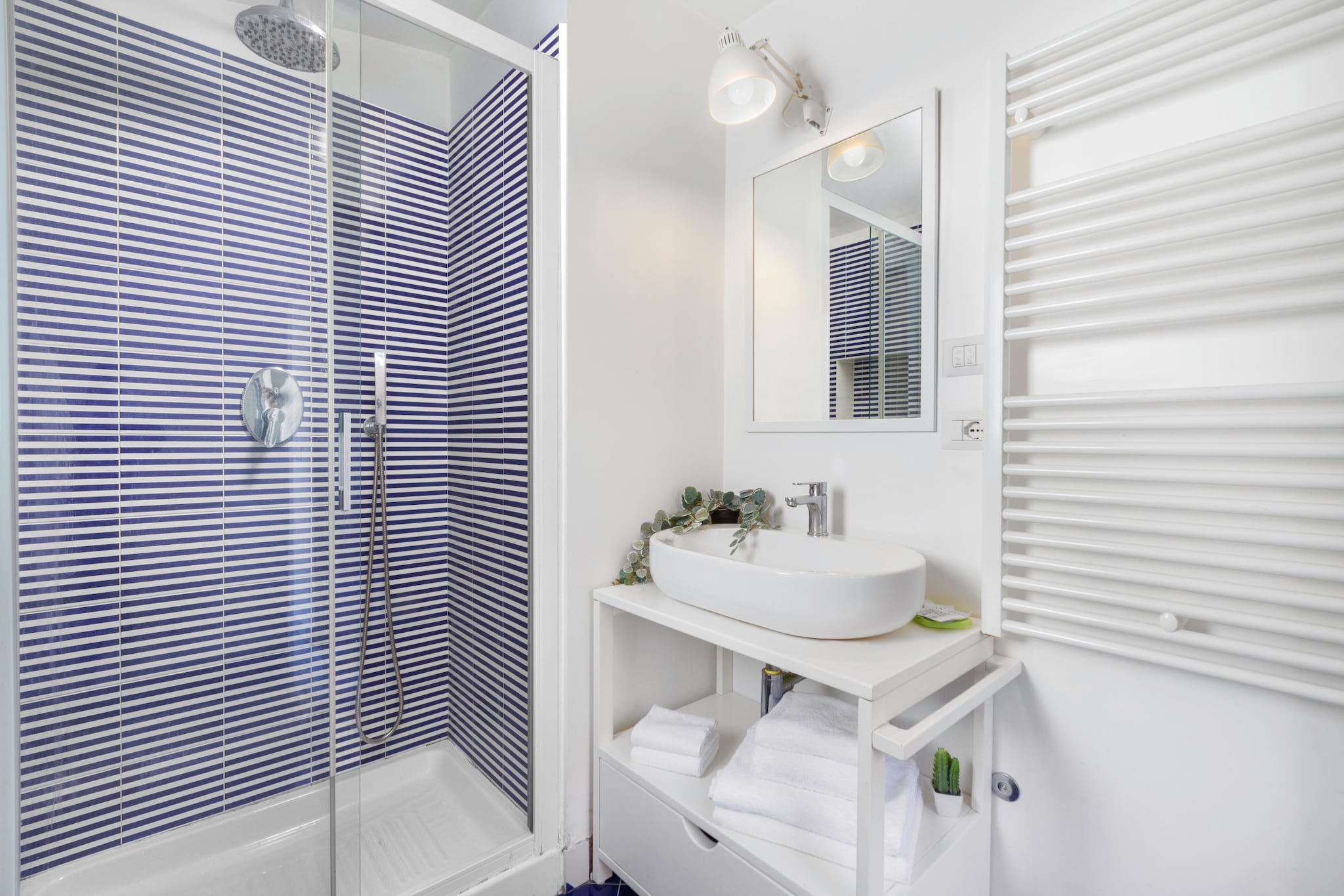 Casa Meta Blu S-Bathroom