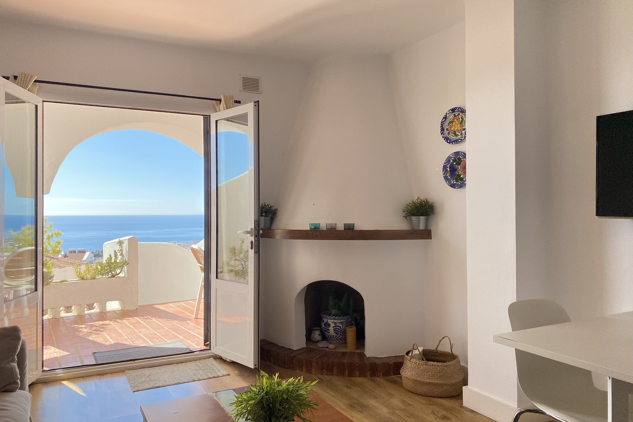 Capuchinos 42 San Juan Capistrano by Casasol-Salon