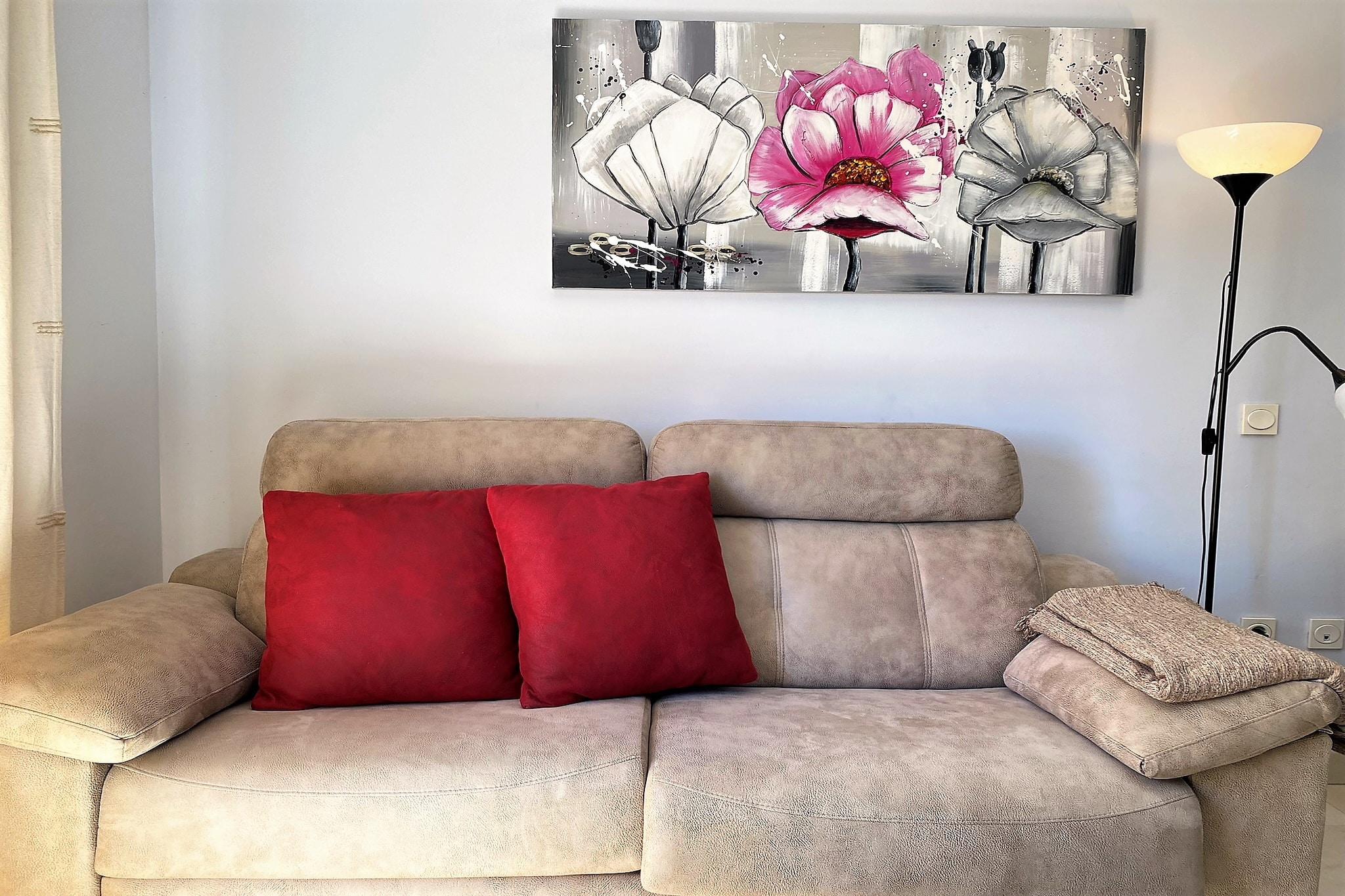 Triton Urban Apartment by Casasol-Living room