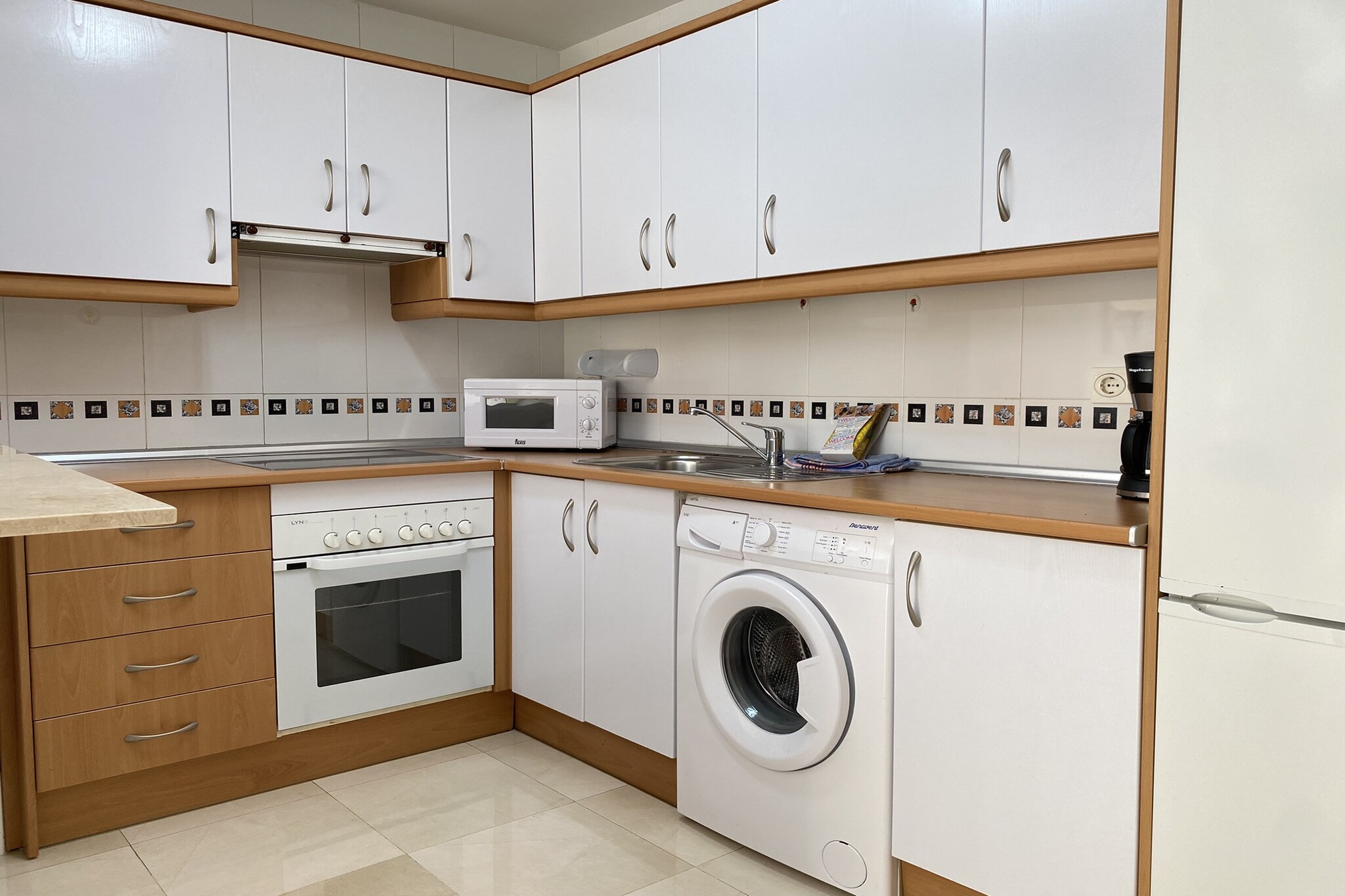 Triton Urban Apartment by Casasol-Kitchen