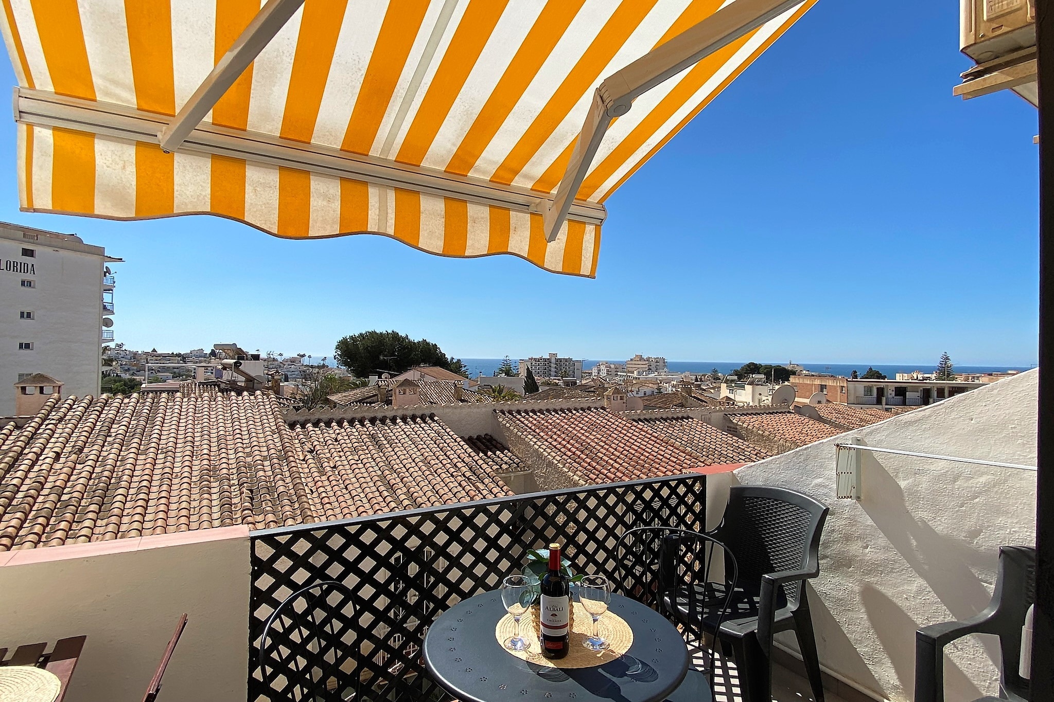 Verano Azul 67 Seaview by Casasol-Terrassenbalkon