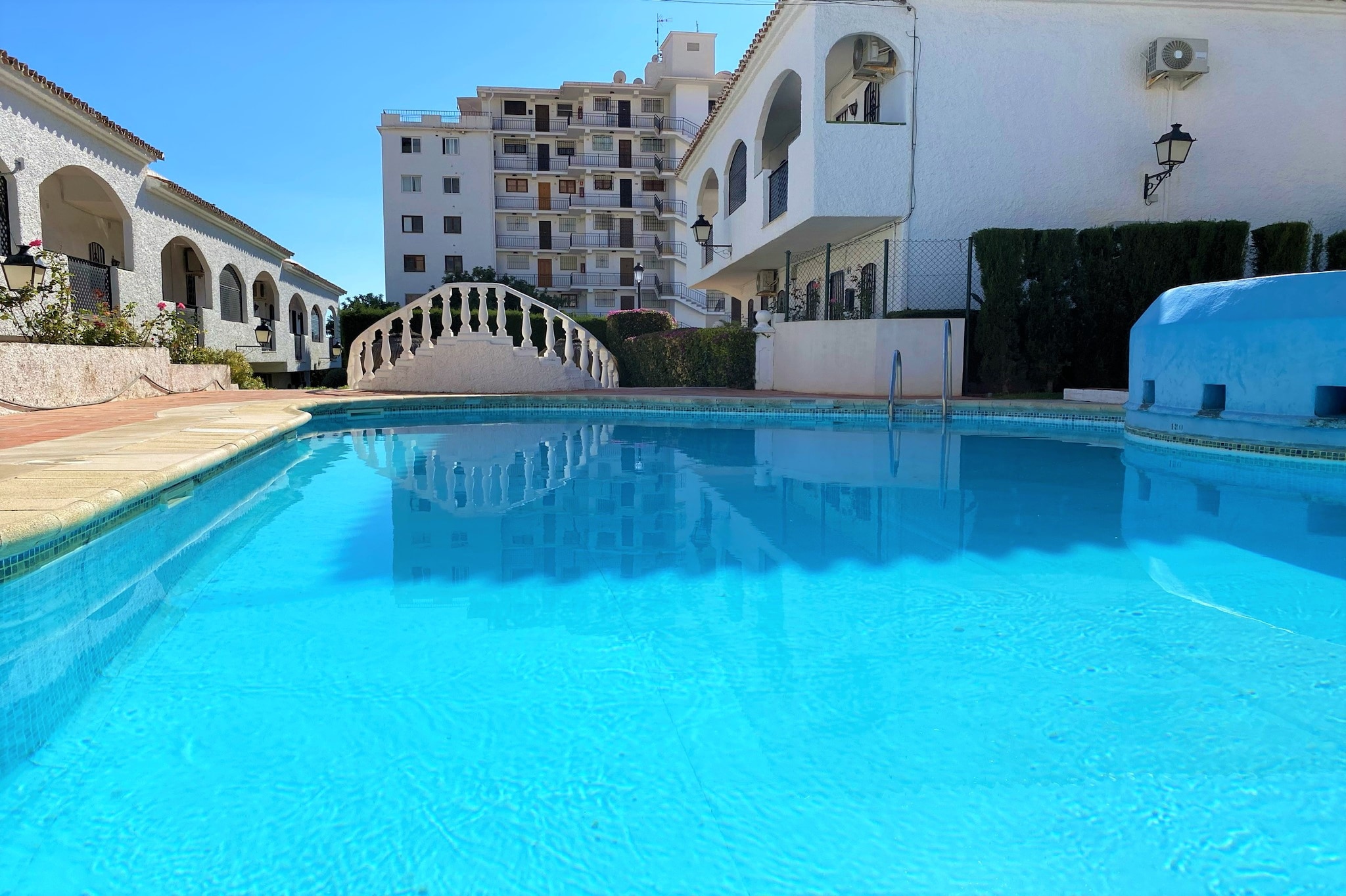 Verano Azul 67 Seaview by Casasol-Schwimmbad
