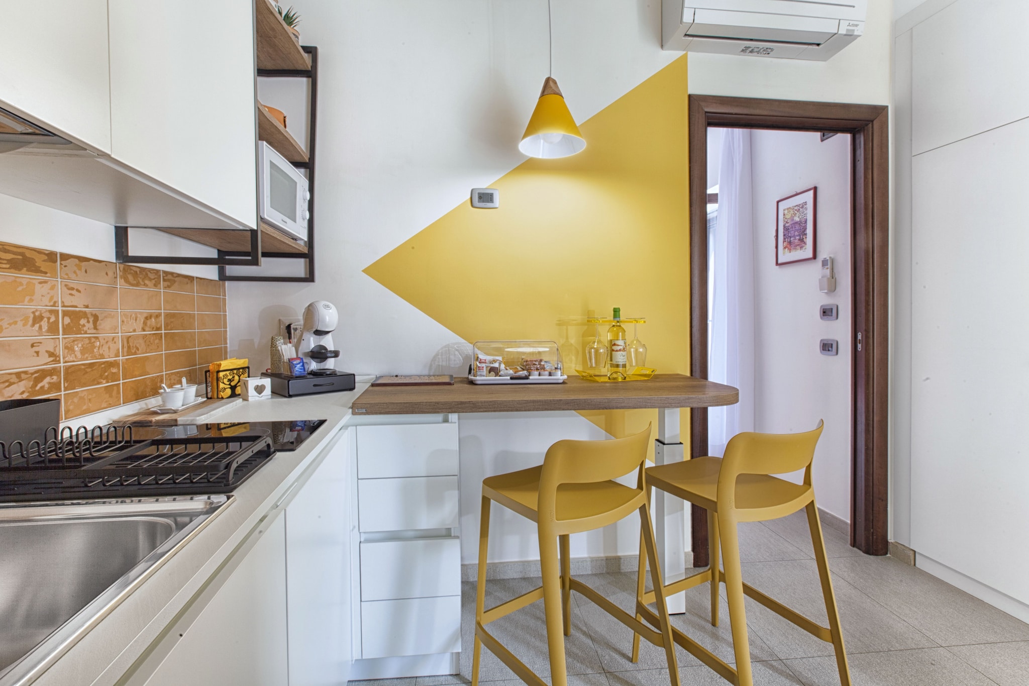 Casa Cristina Yellow-Keuken