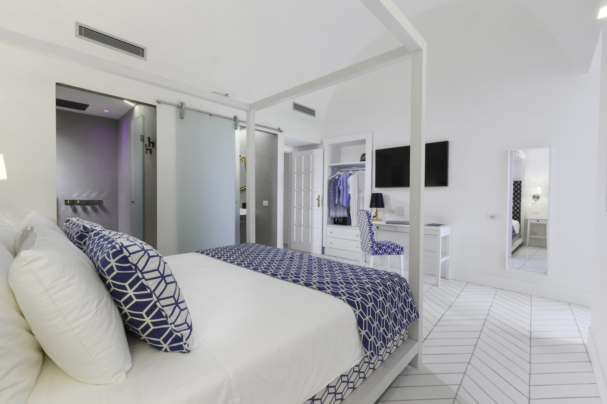 Iommella luxury rooms: DORAZIO-Bedroom
