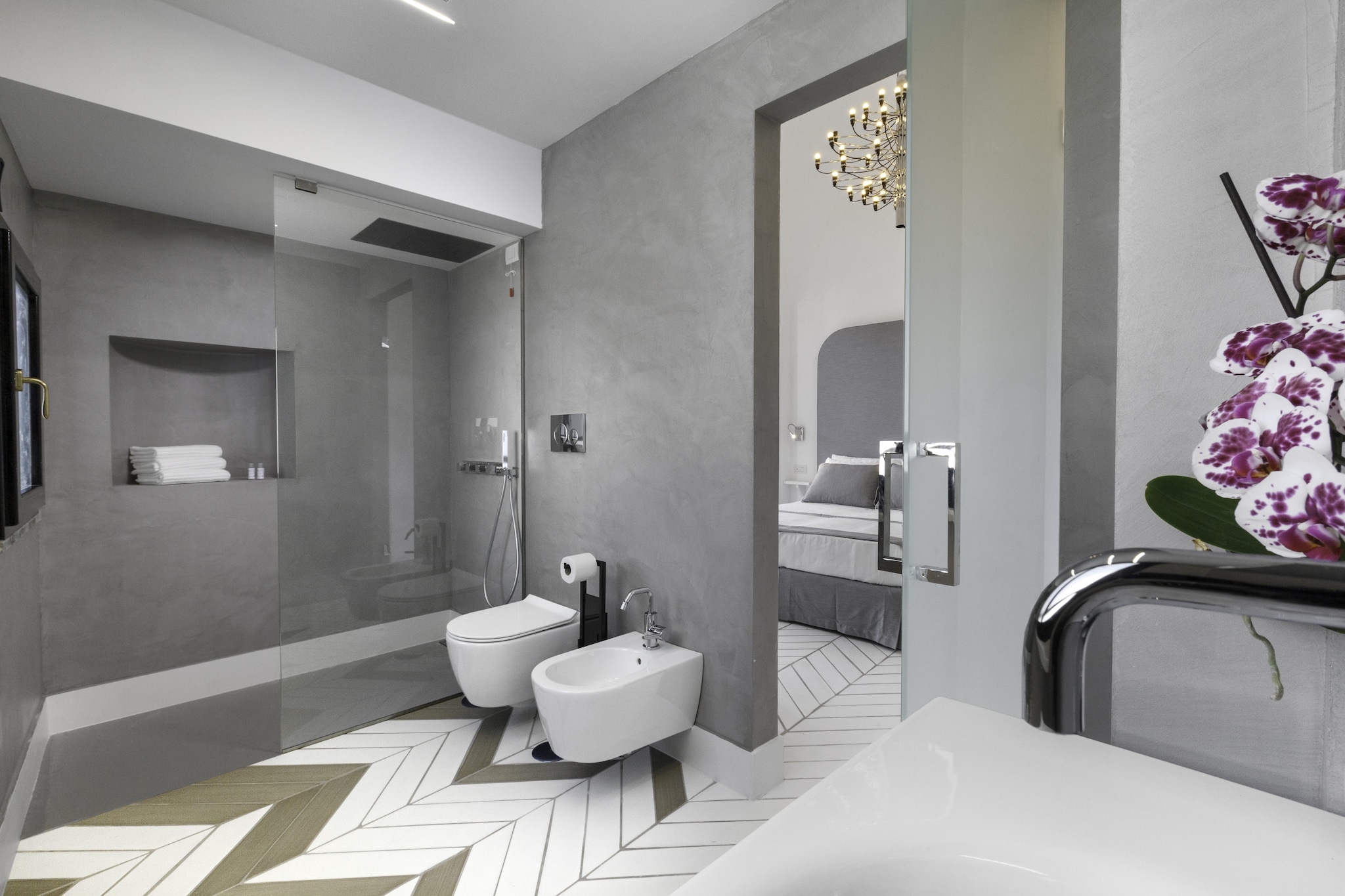 Iommella luxury rooms: ACCARDI-Bathroom
