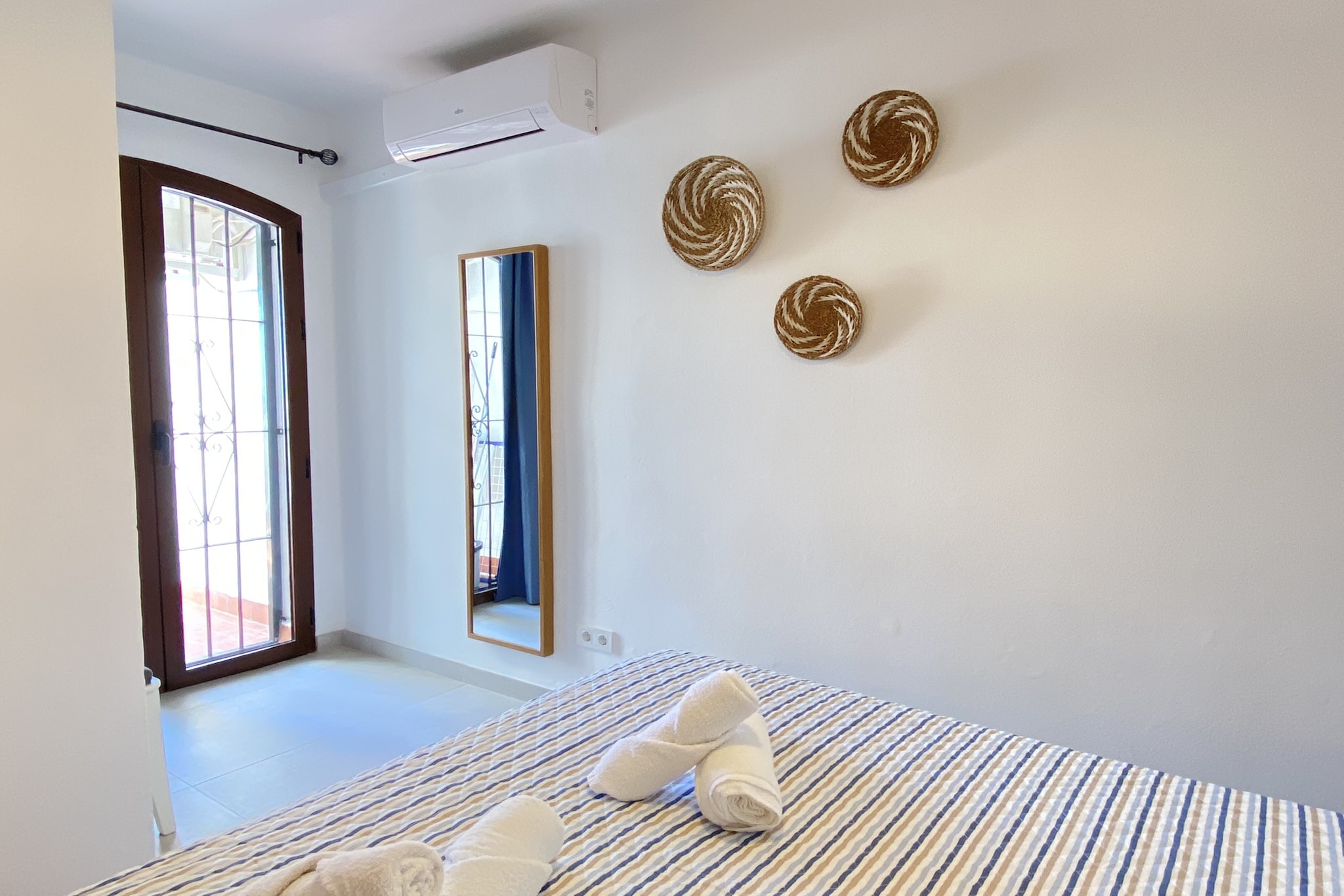 Capuchinos 56 San Juan Capistrano by Casasol-Chambre