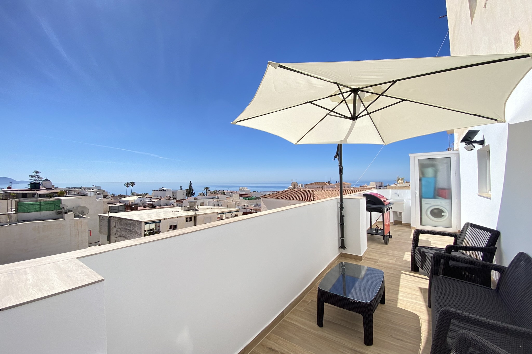 Centro Life Seaview by Casasol-Terrace