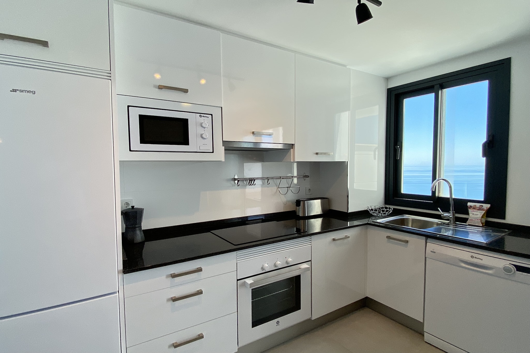 Terrazas de Ladera Duplex 5 by Casasol-Cuisine